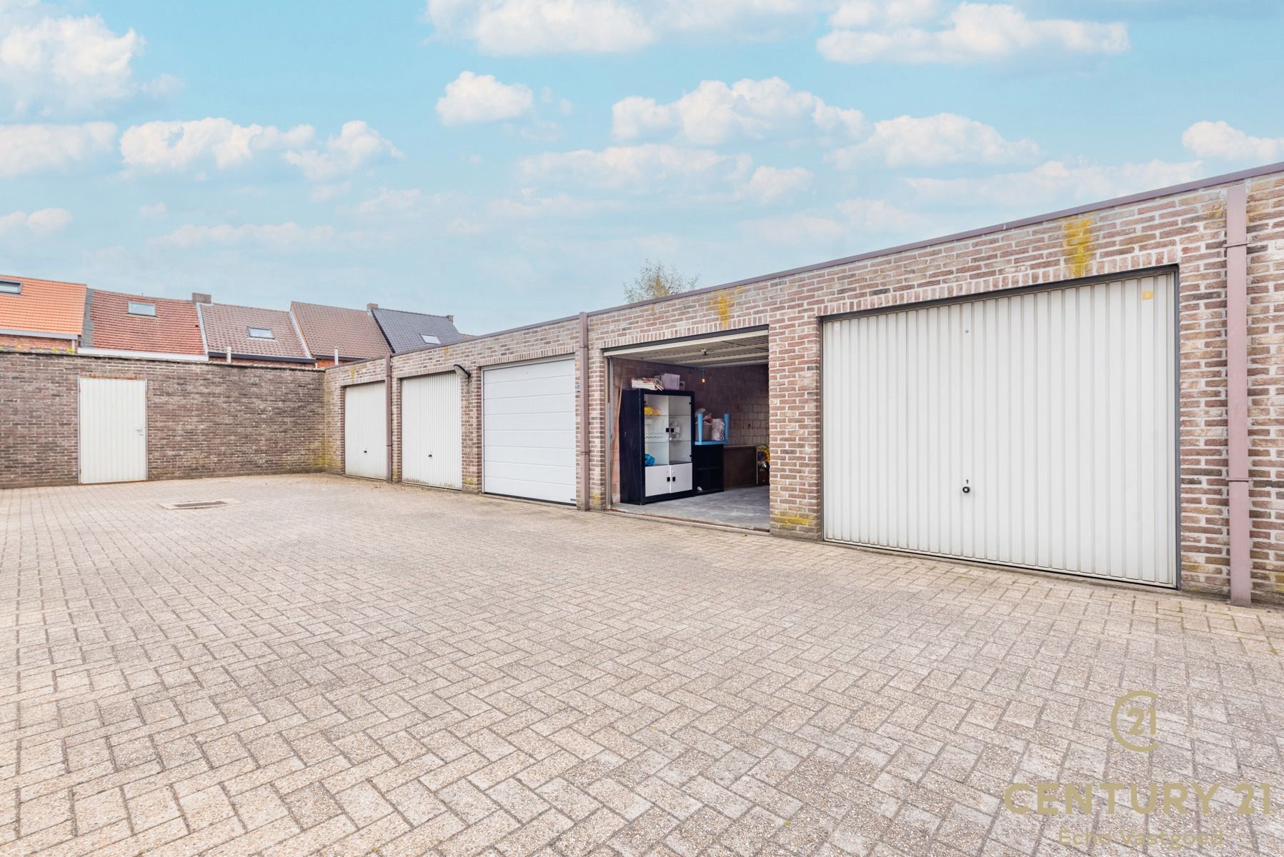 Gerenoveerde, energiezuinige woning met grote tuin én garage foto 18