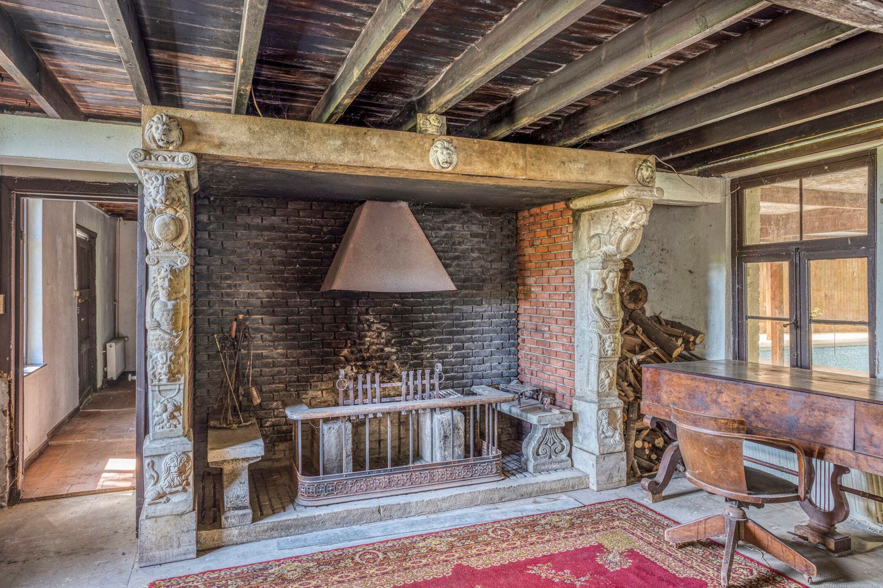 Unieke villa met binnenzwembad op 1,9Ha. foto 3