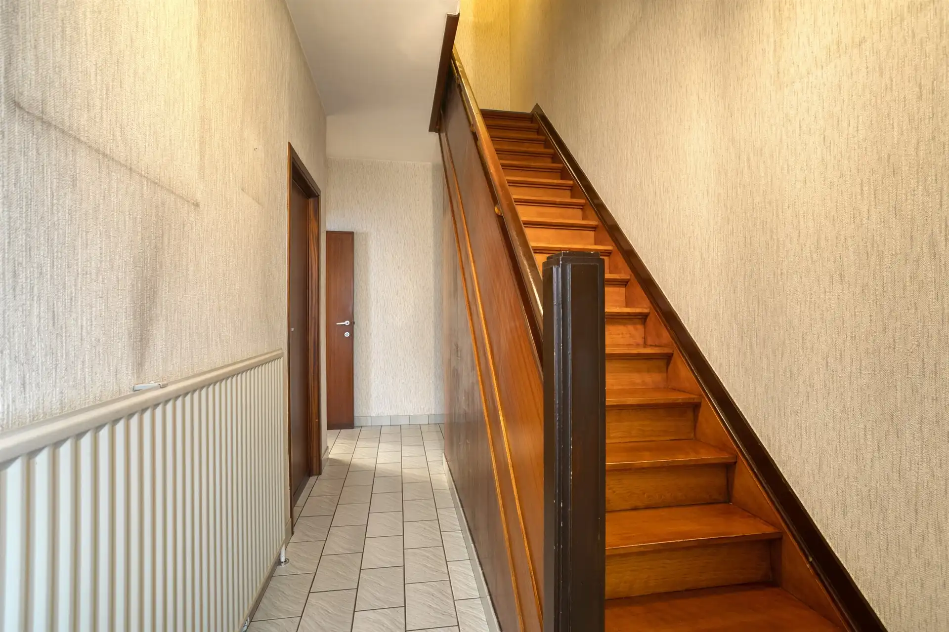 Mooie woning met 3 kamers en mooie tuin foto 2