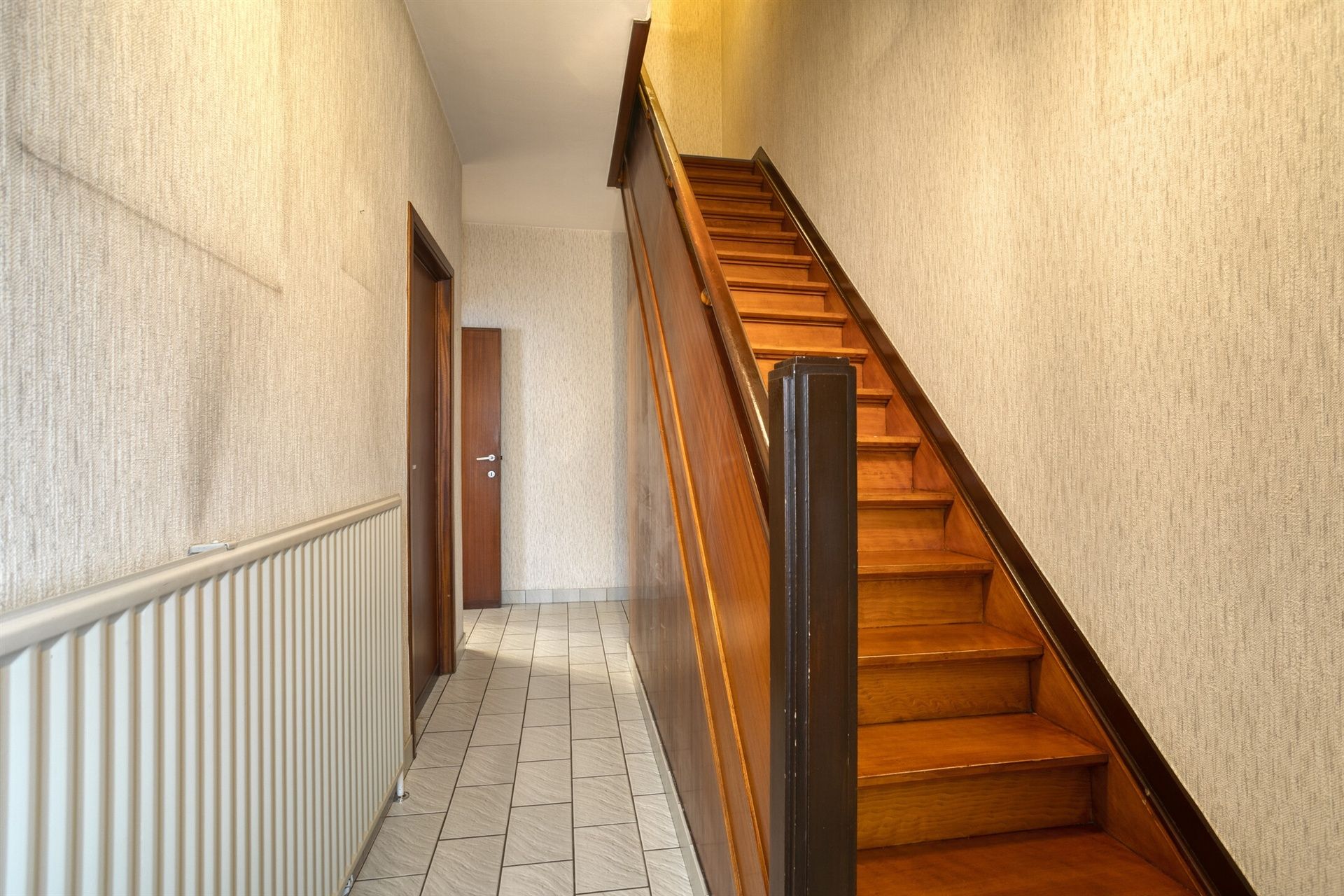 Mooie woning met 3 kamers en mooie tuin foto 2