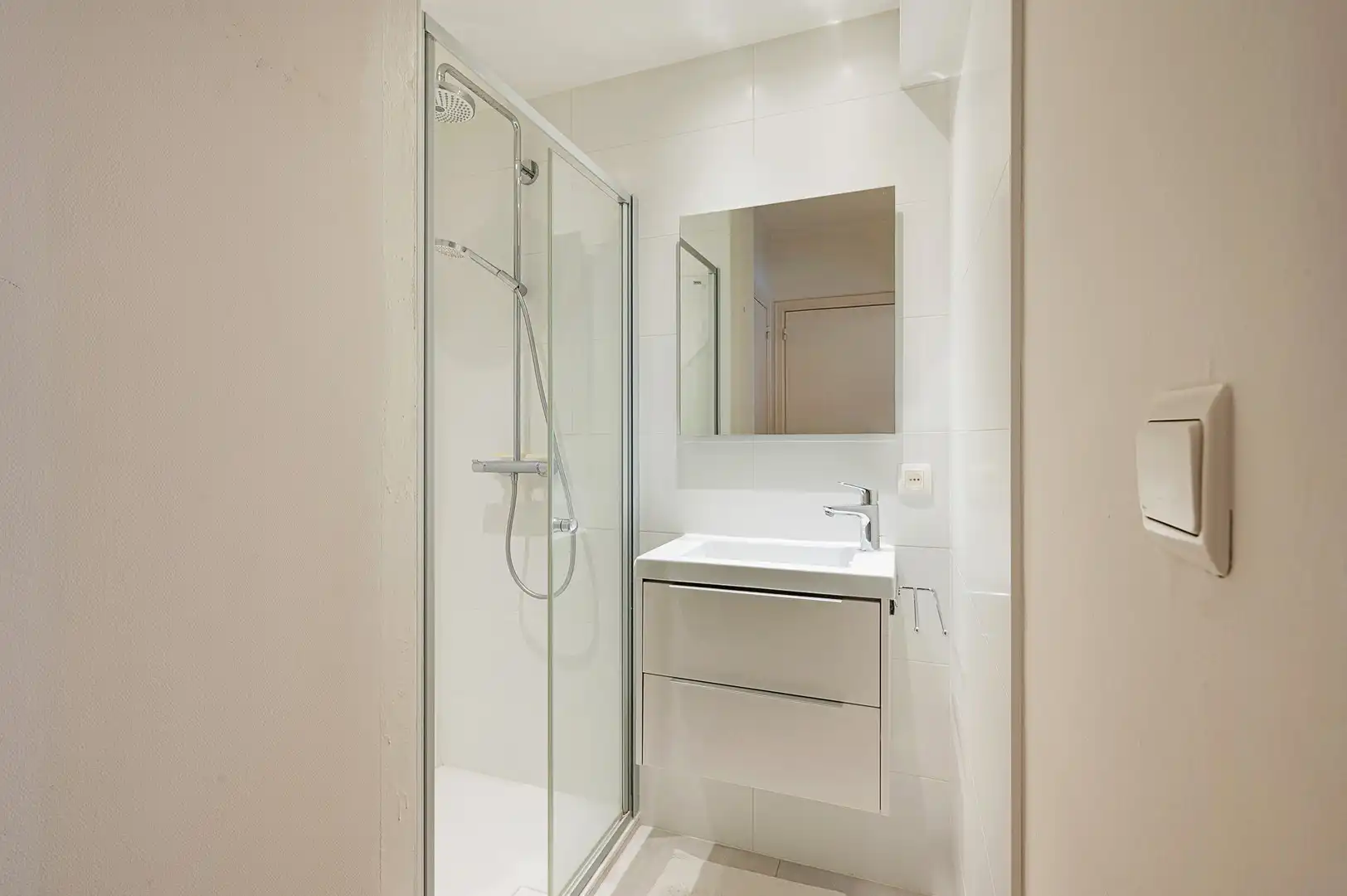 Appartement met frontaal zeezicht en een gevelbreedte van circa 6 meter, gelegen op een absolute toplocatie in het Zoute. foto 19