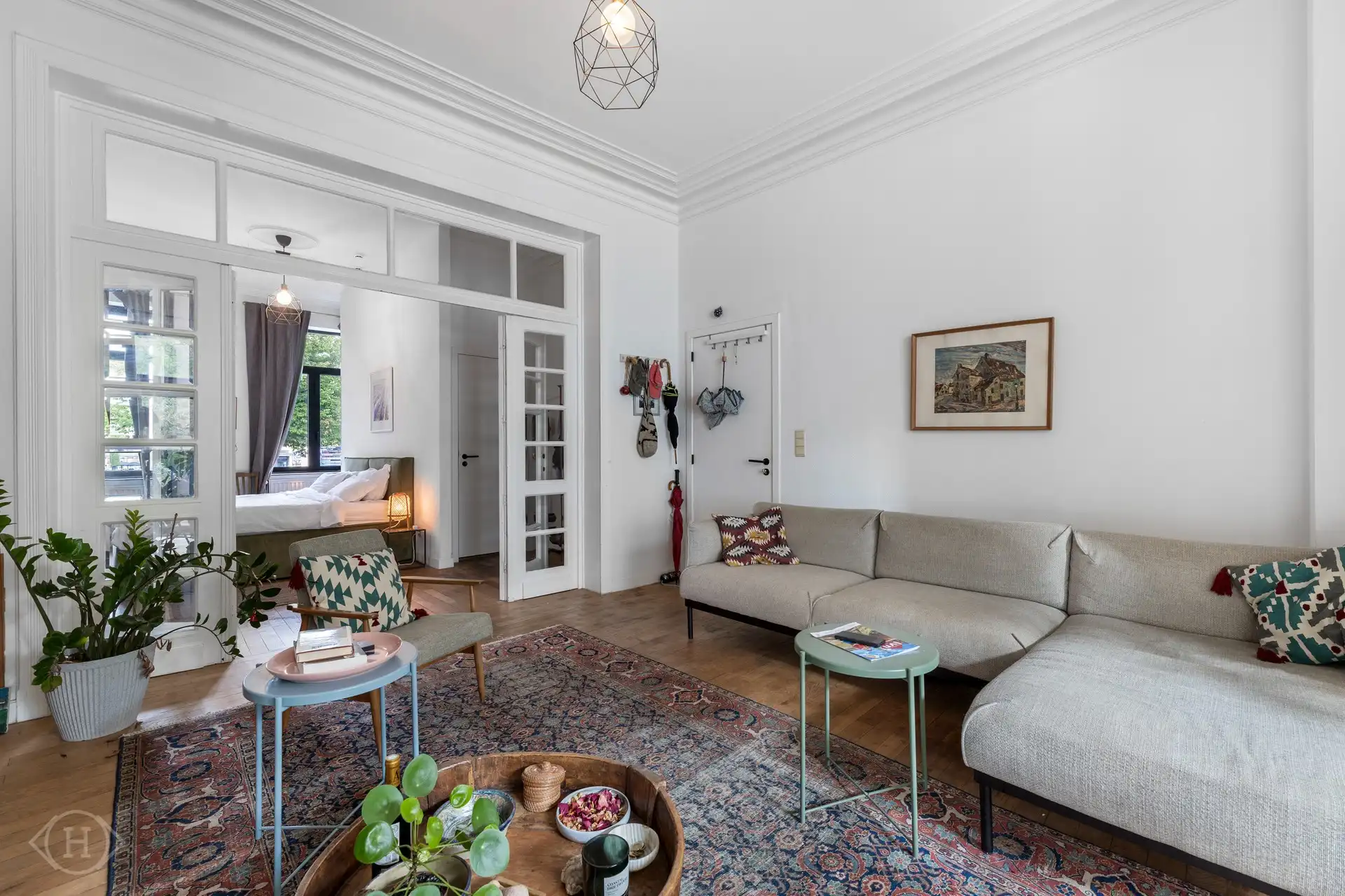 Charmant 1-slaapkamerappartement met tuin aan Ladeuzeplein foto 3