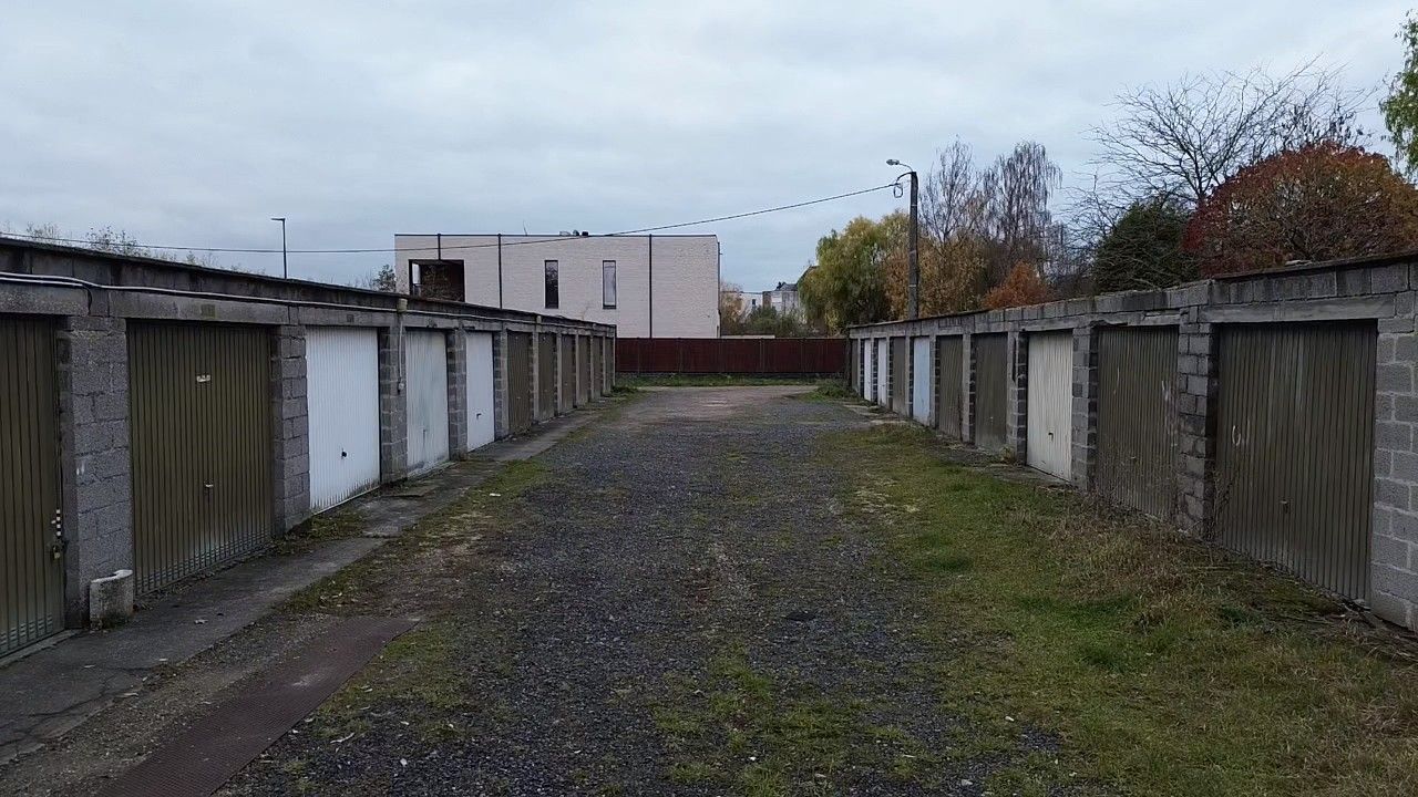 30 GARAGES VLAK BIJ HET CENTRUM VAN MECHELEN foto 3