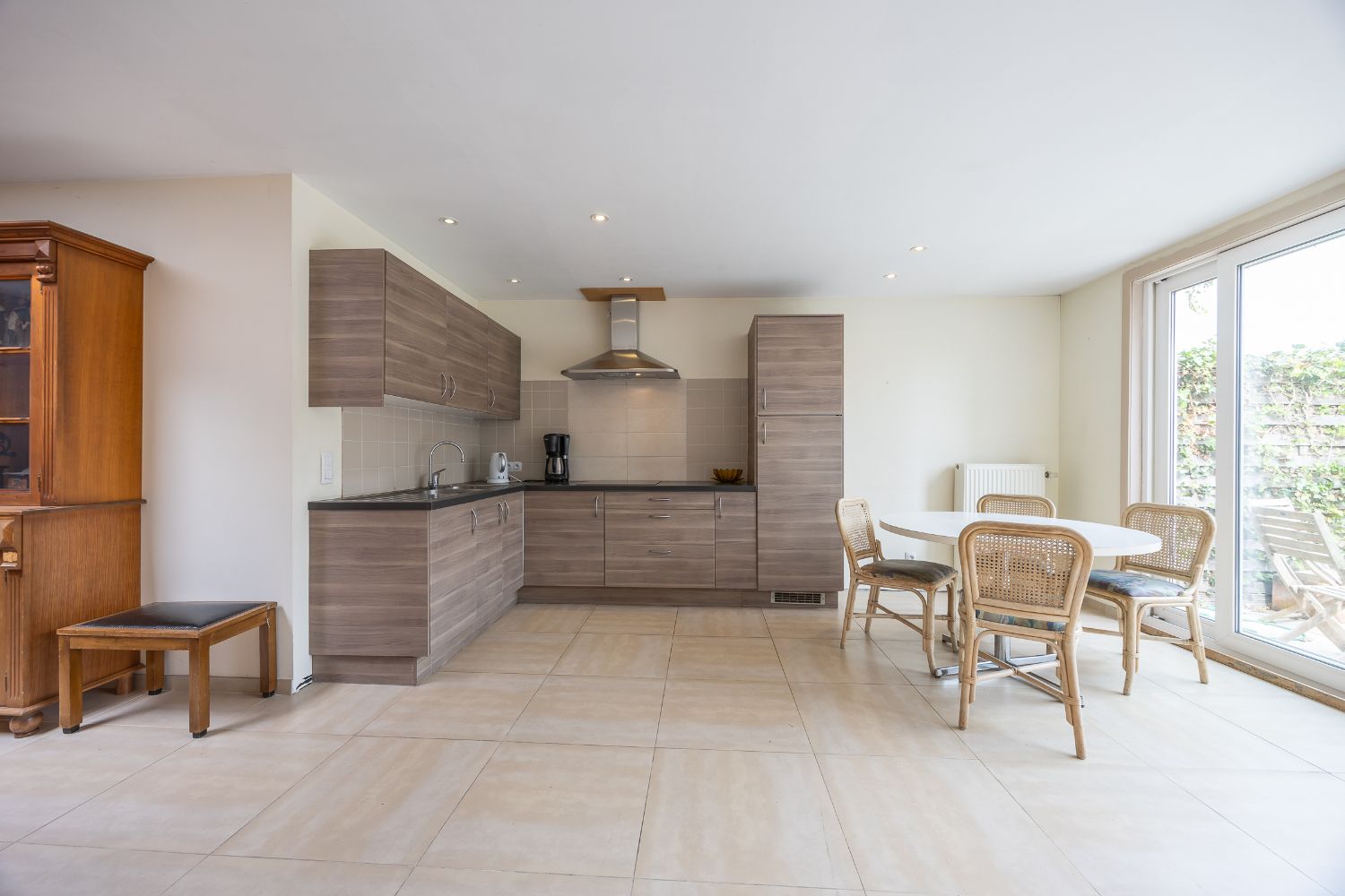 Ruime te renoveren woning met zonnige tuin en tal van mogelijkheden. foto 16