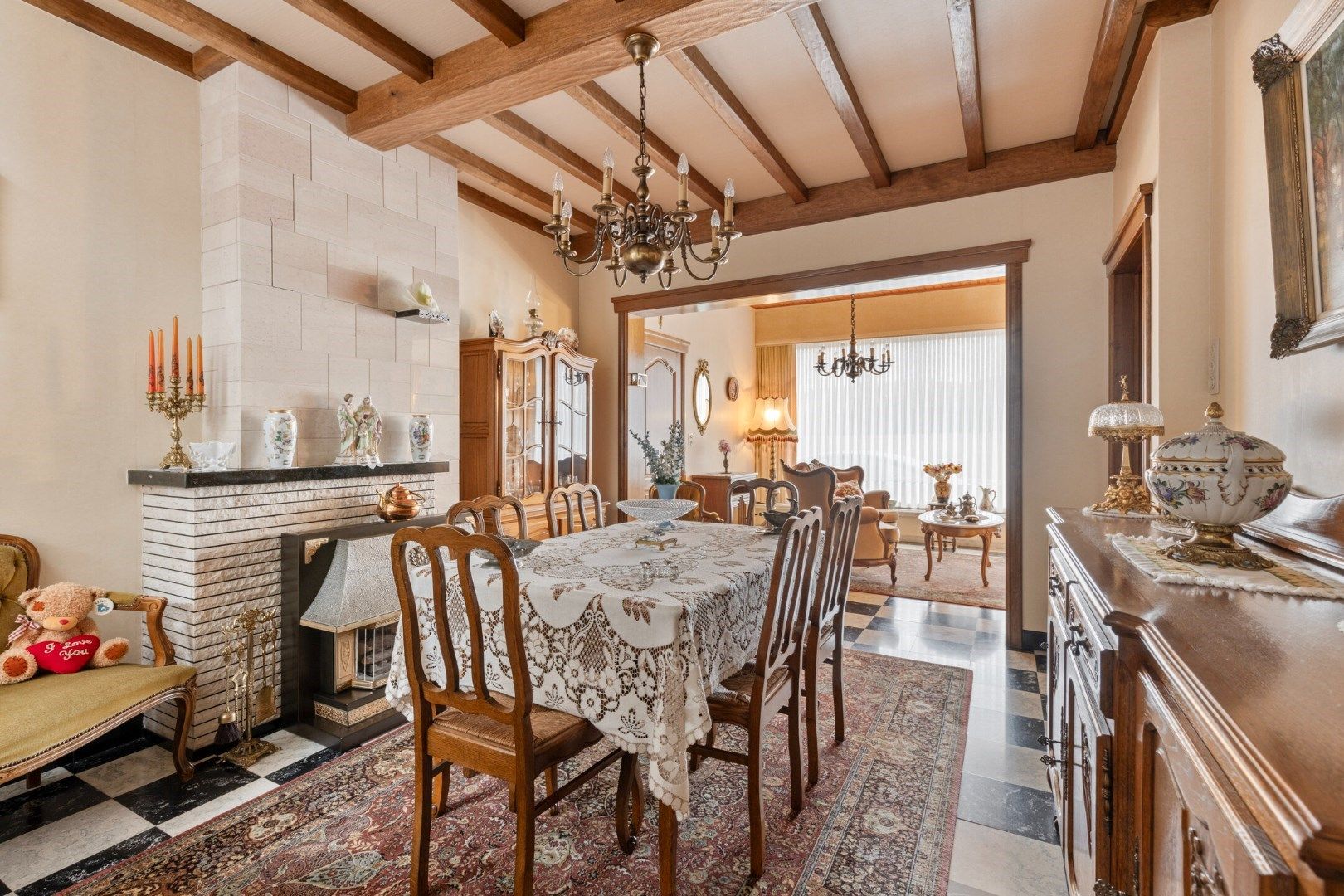 Kraaknette, ruime woning met dubbele garage! foto 6