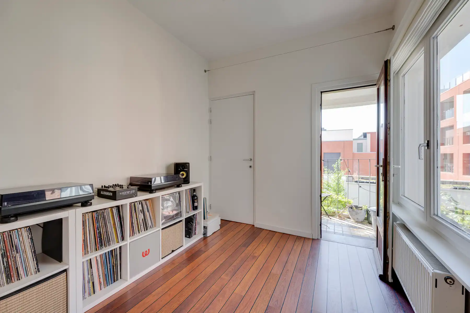 Lichtrijk en top gerenoveerd appartement nabij het Groen Kwartier foto 16