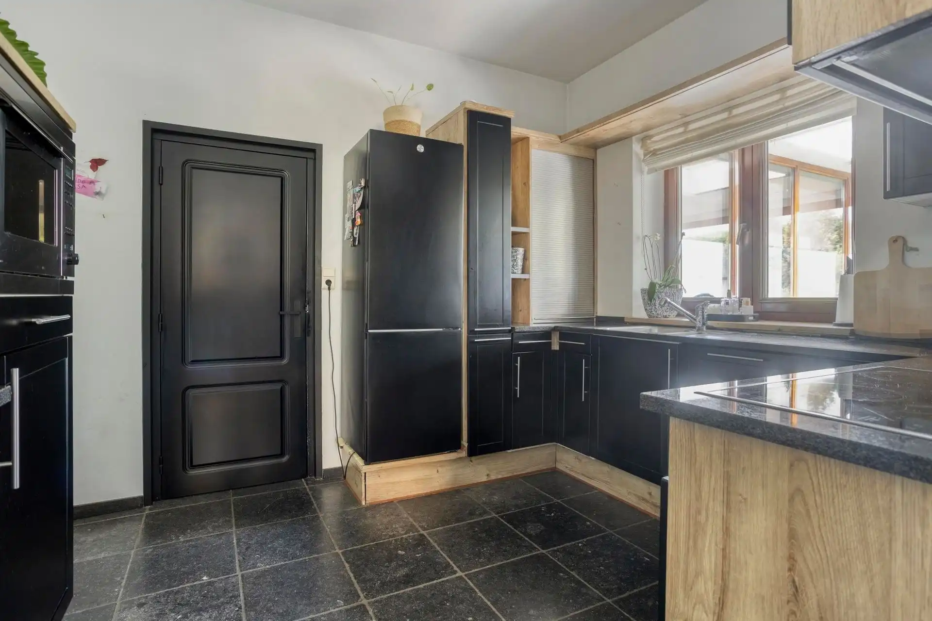 Ruime woning op een perceel van 20a! foto 13