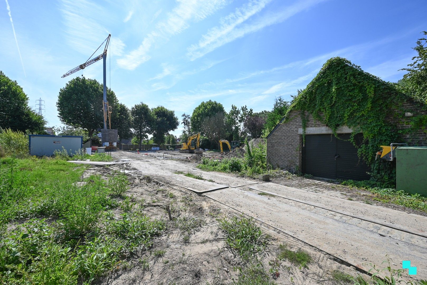 Unieke te renoveren woning / bouwgrond, rustig en groen gelegen te Wallemote foto 3