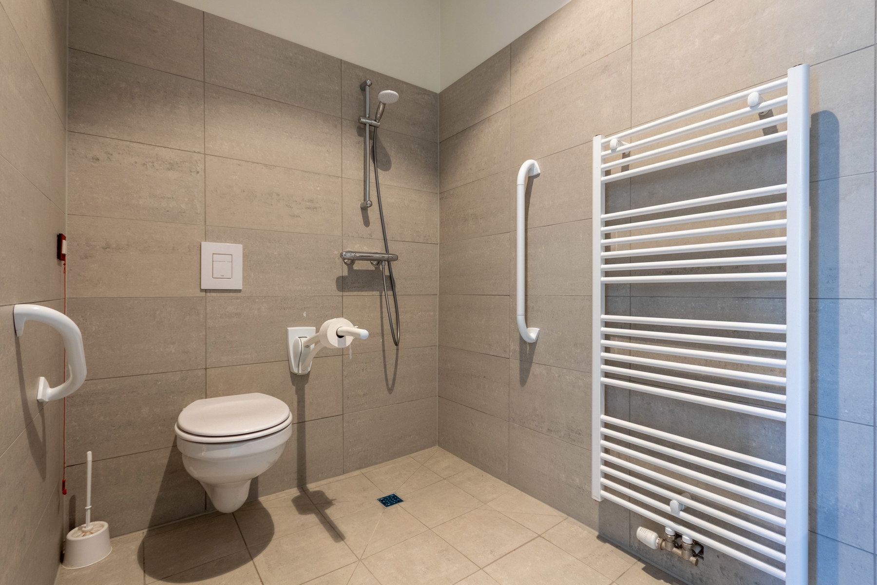 Assistentieflat met kelder in centrum Halle foto 15