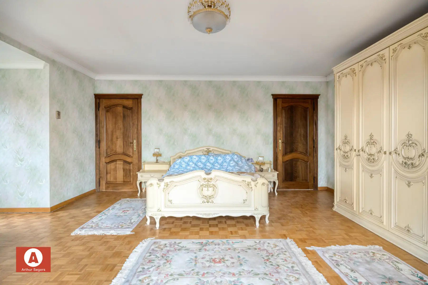 Uitzonderlijk ruime en rustig gelegen villa op 17a 32ca foto 16