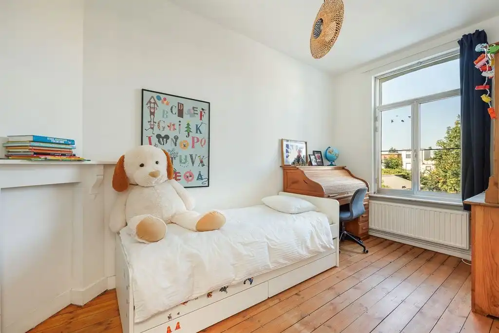 Charmante woning met prachtige tuin foto 16