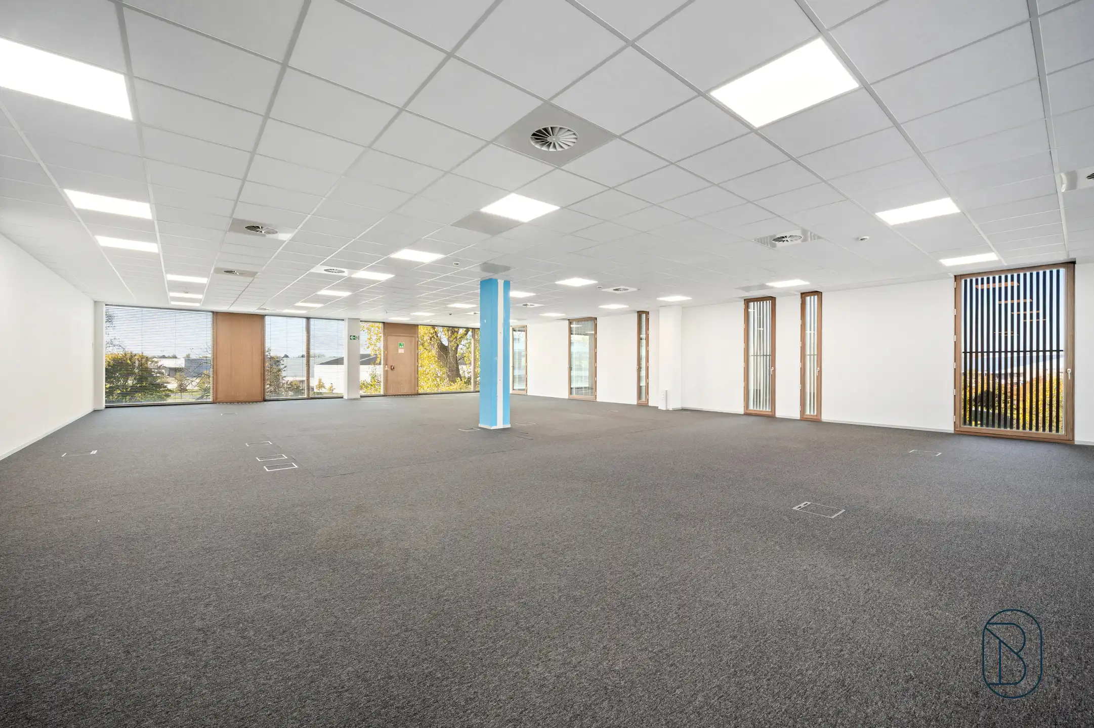 Prachtige kantoren van 1109m2 in een recent bedrijfscomplex foto 5