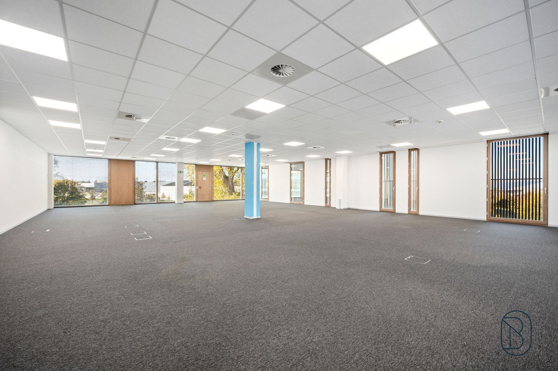 Prachtige kantoren van 1109m2 in een recent bedrijfscomplex foto 5