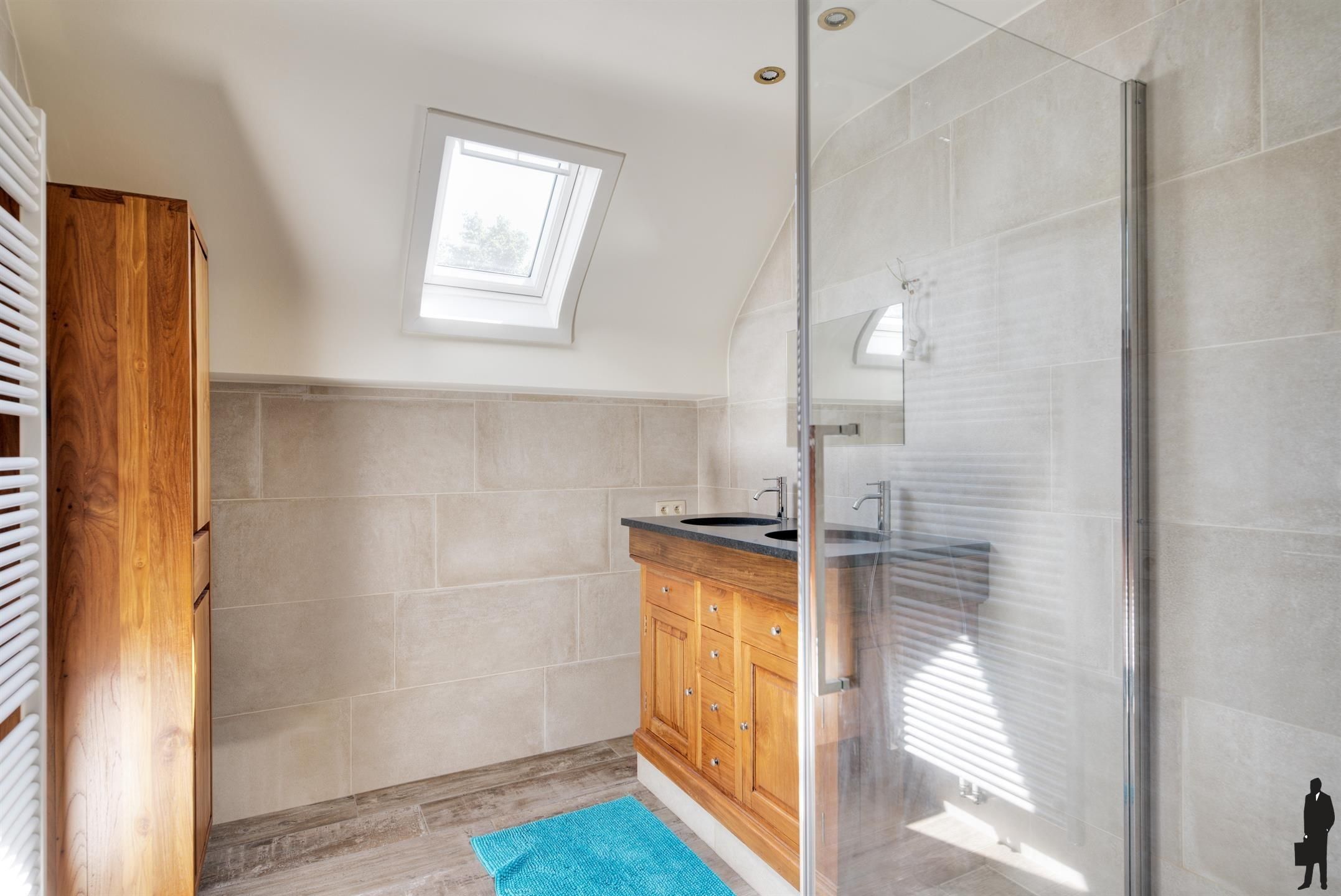 Luxe kangoeroe-villa te Sint-Job met paardenacc. op ca. 1,2 HA! foto 24