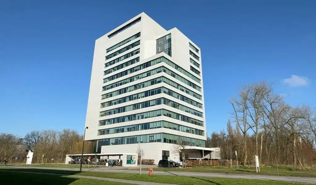 Gemeubelde kantoren met dienstverlening in AA Tower in Zwijnaarde foto 24