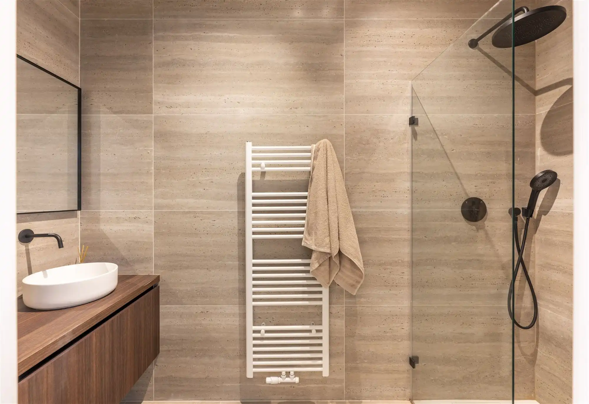 Appartement met 2 slaapkamers. foto 9