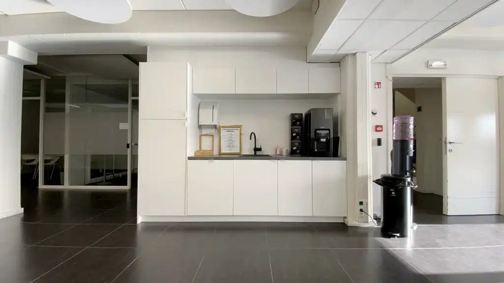 Full service kantoren in Idola Bedrijvencentrum in Lochristi foto 19