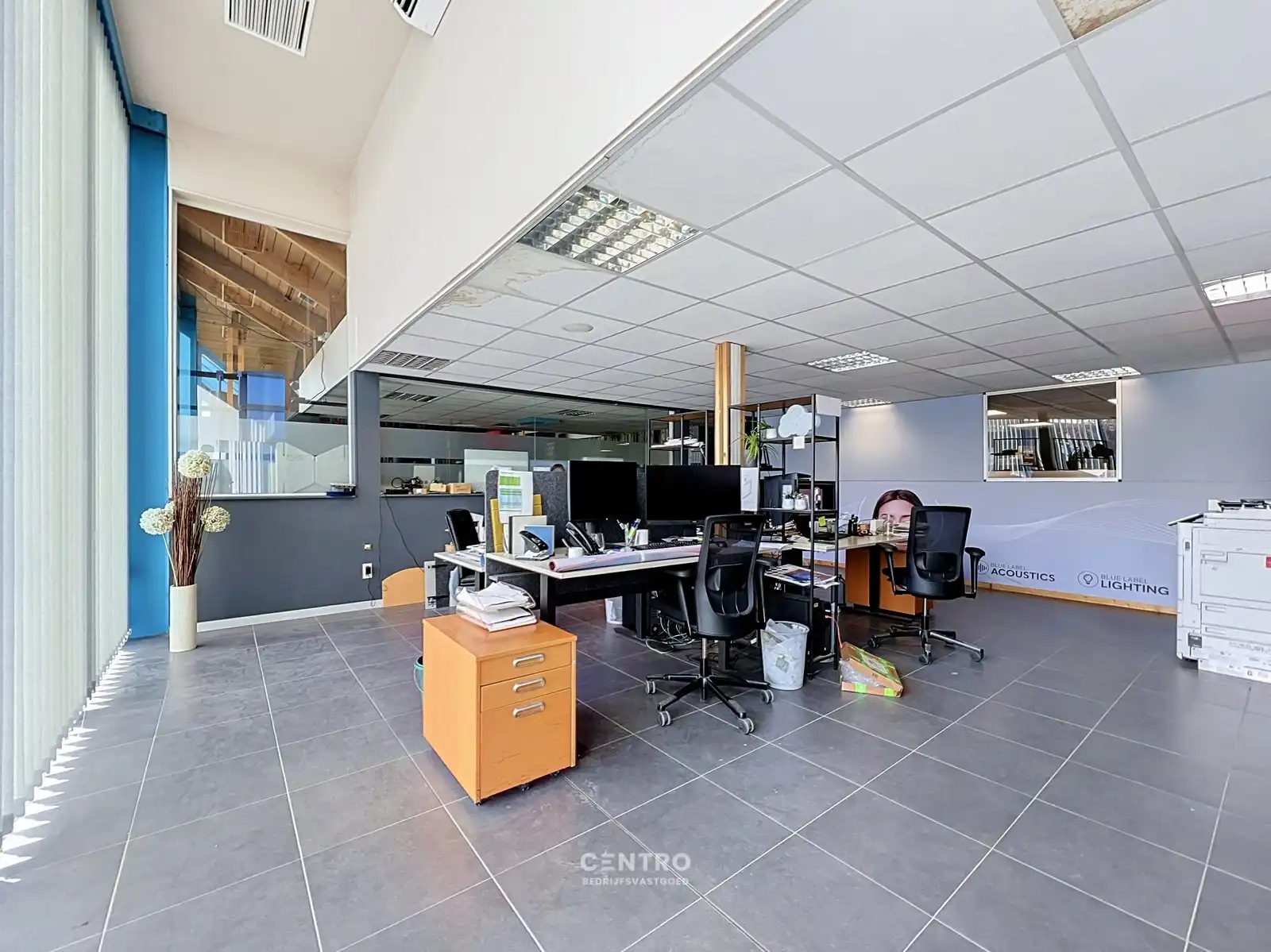 Multifunctioneel bedrijfsgebouw op een perceel van 10.321 m² te Kuurne! foto 32
