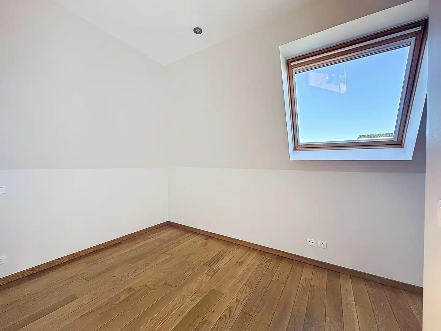 Instapklaar topappartement met royaal zonneterras kortbij zee. foto 14