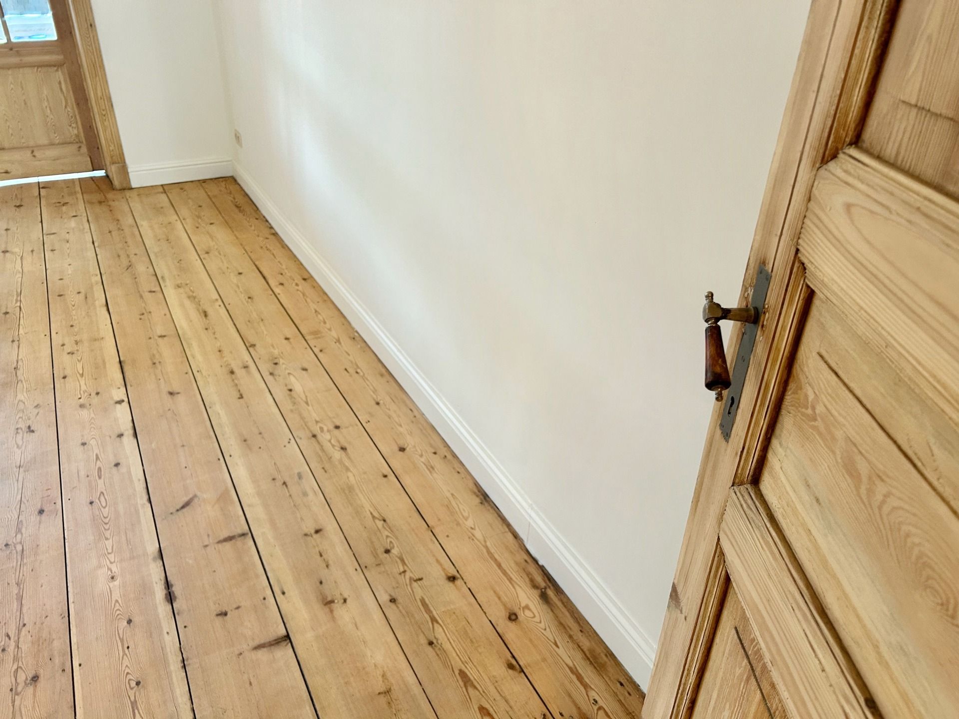 Exclusief gelijkvloers appartement gelegen in het centrum! foto 7