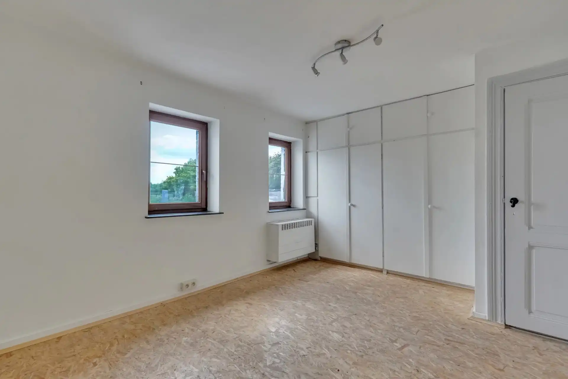 Knusse woning met bijgebouw foto 17