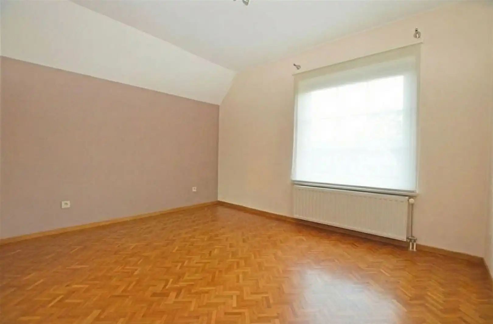 Tijdloze residentiële villa in doodlopende straat foto 17