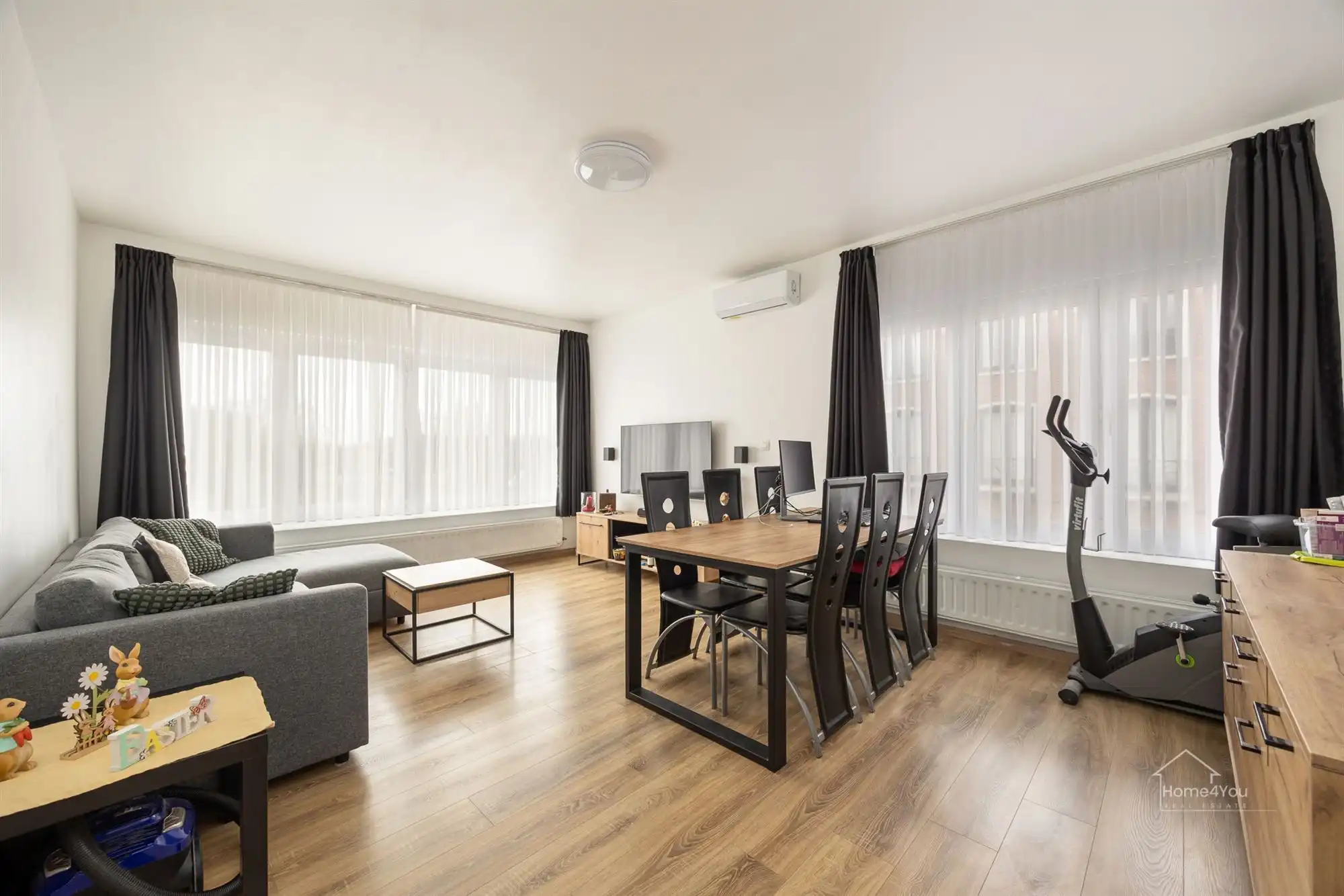 Energiezuinig instapklaar appartement met zéér lage gem. kosten foto {{pictureIndex}}