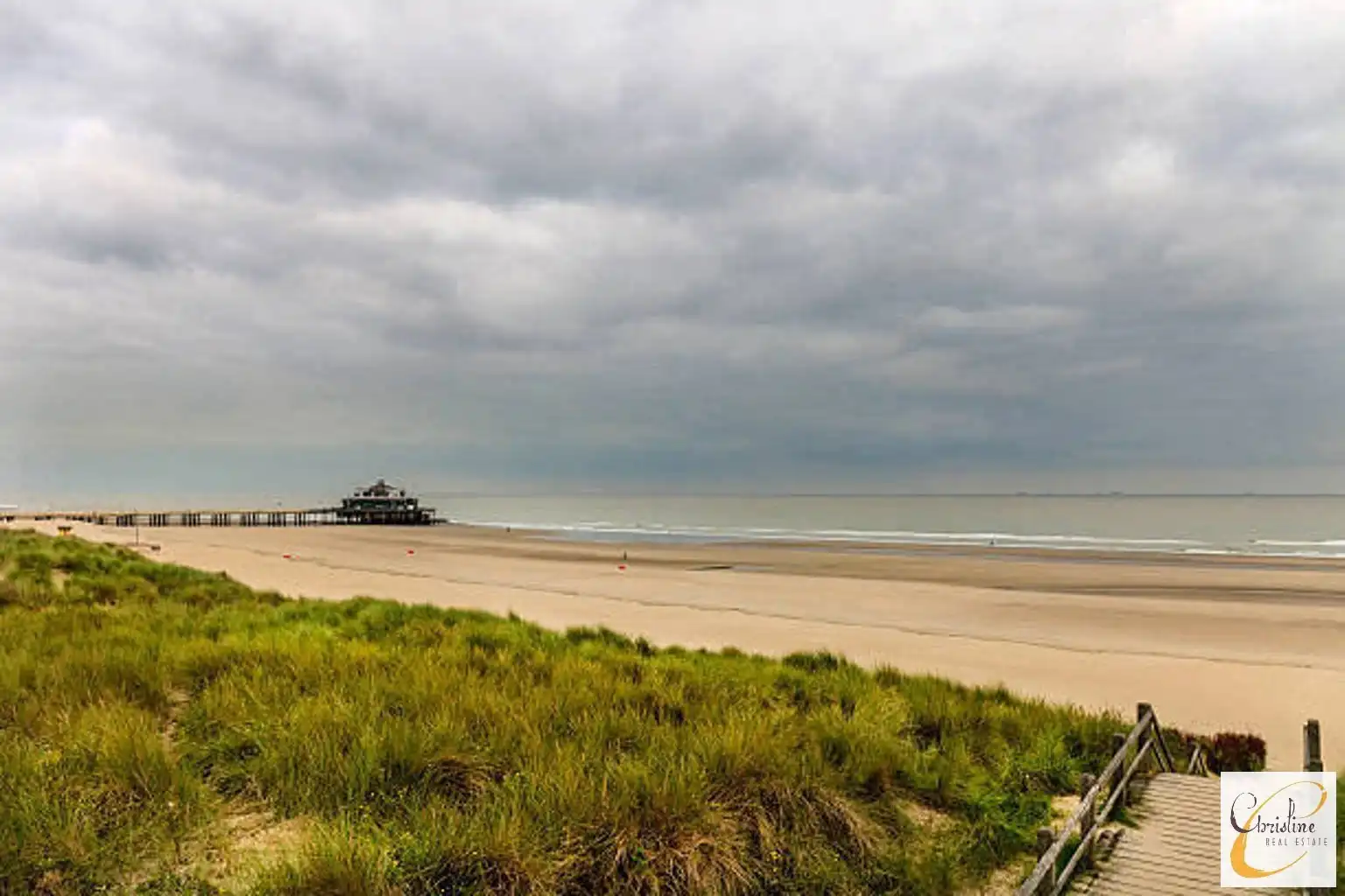 Karaktervol investeringspand op topligging in Blankenberge  foto 16