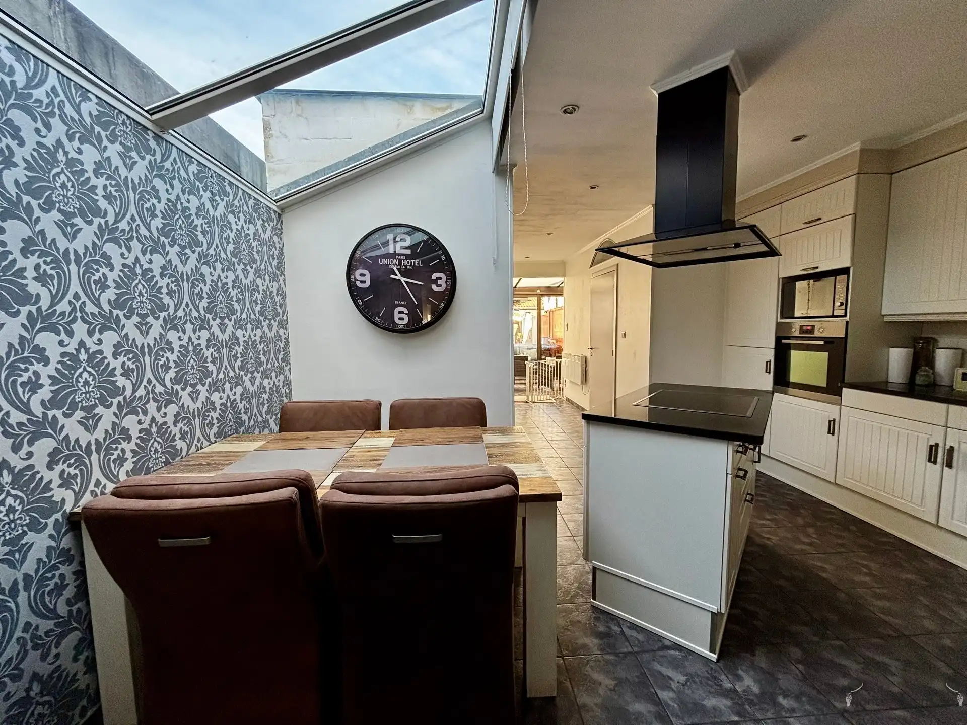 Rijwoning met 3 slaapkamers & tuin foto 6