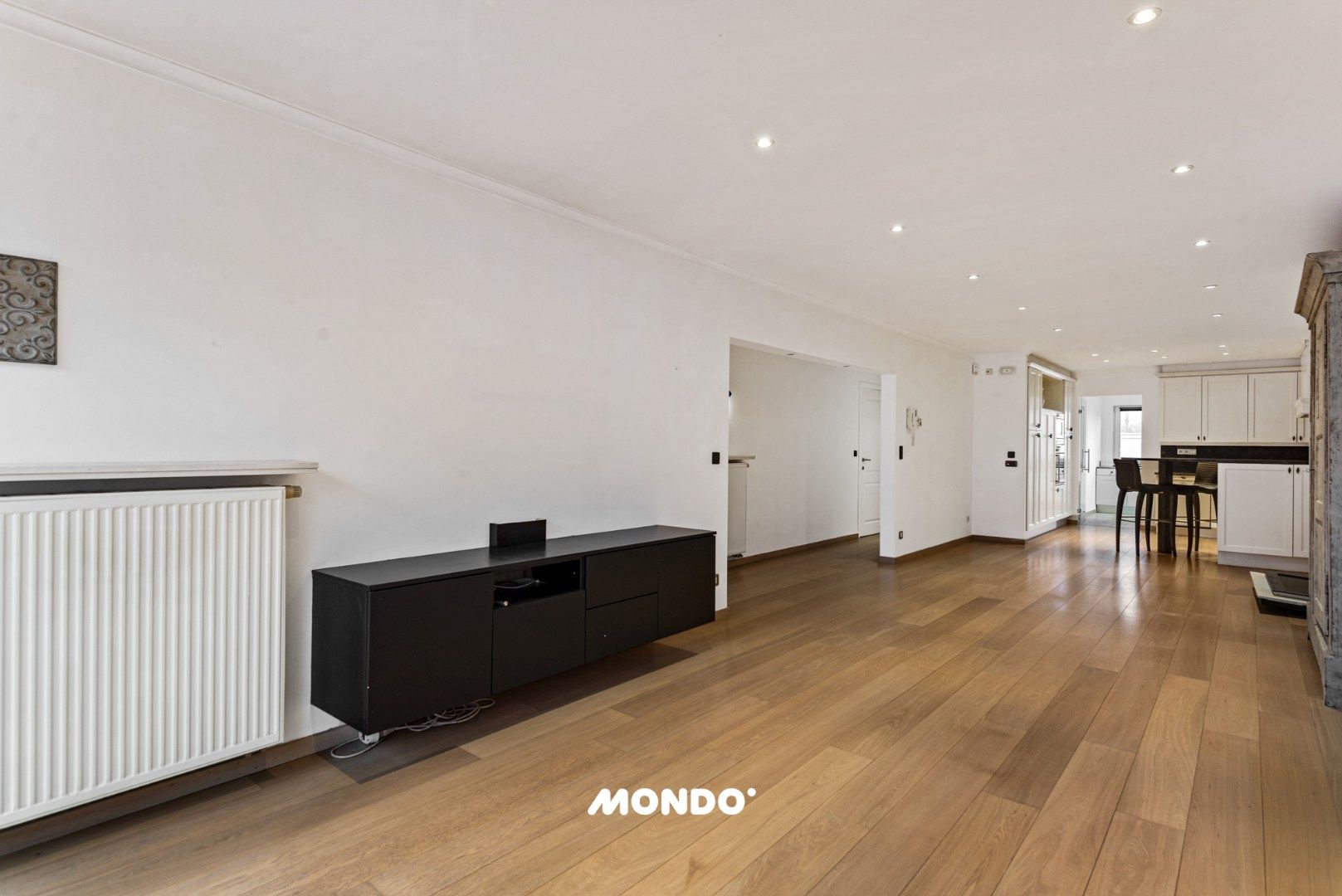 Gelijkvloers appartement met ruim terras en garage in Reet foto 4