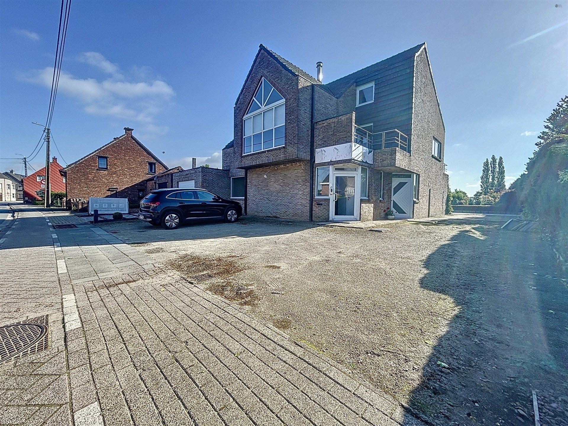 open bebouwing met 3 slaapkamers en garage op perceel van 886 m². foto 22