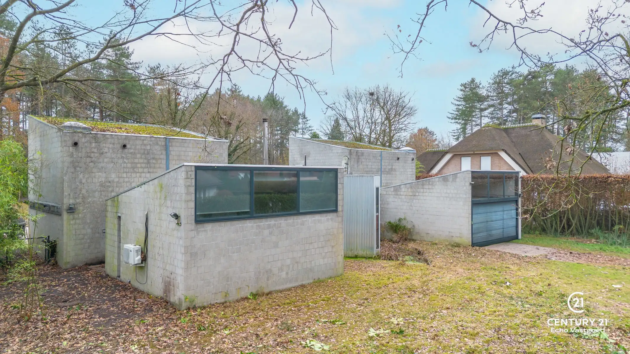 Unieke te renoveren villa in villawijk “De Lint” foto 9