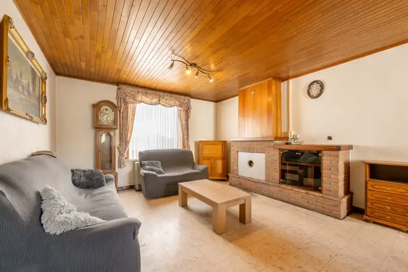 Grondig te renoveren woning op ruim perceel van 1384 m²  TE KOOP in Wielsbeke!⭐ foto 4