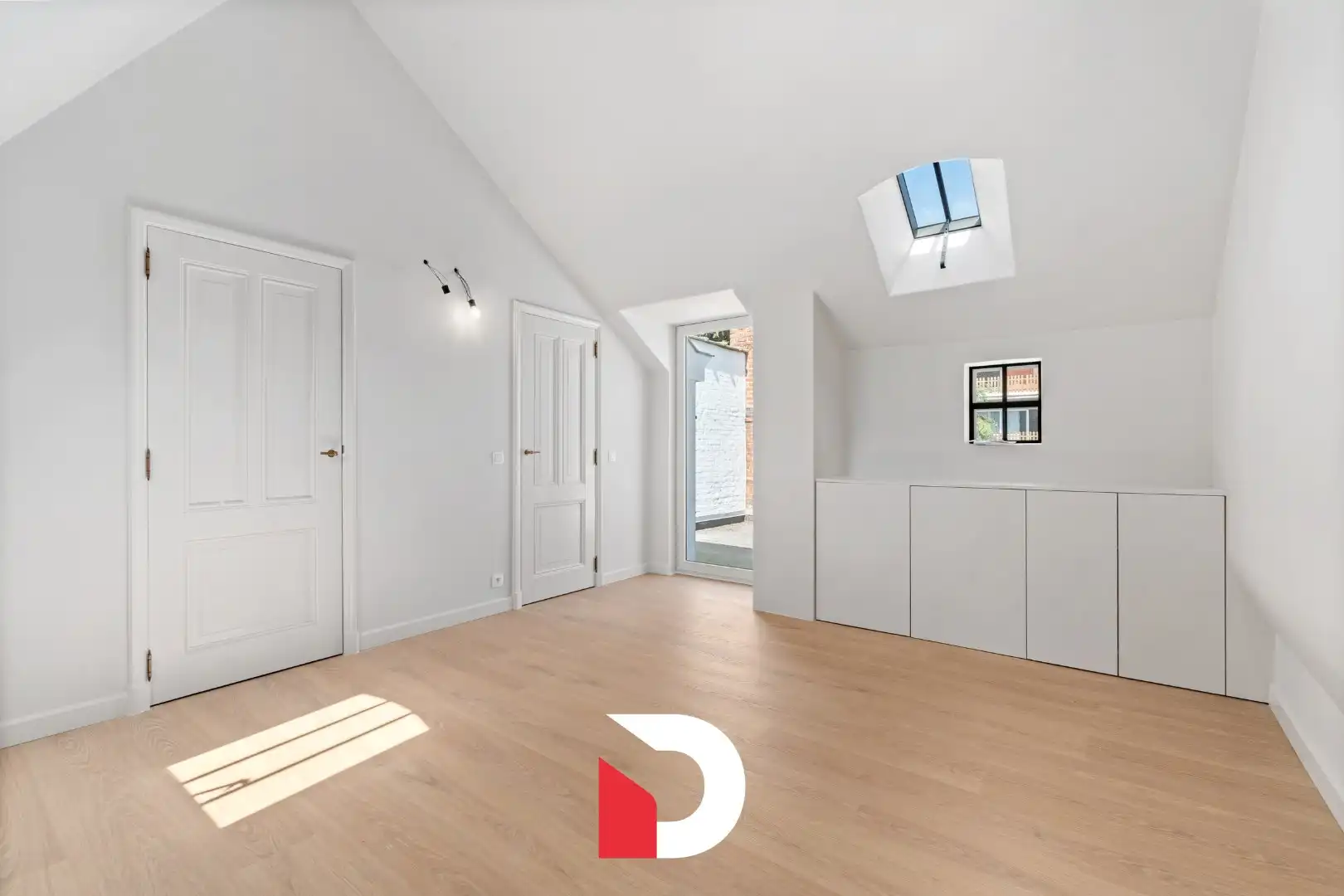 Luxueus gerenoveerde stadswoning in centrum Brugge foto 17