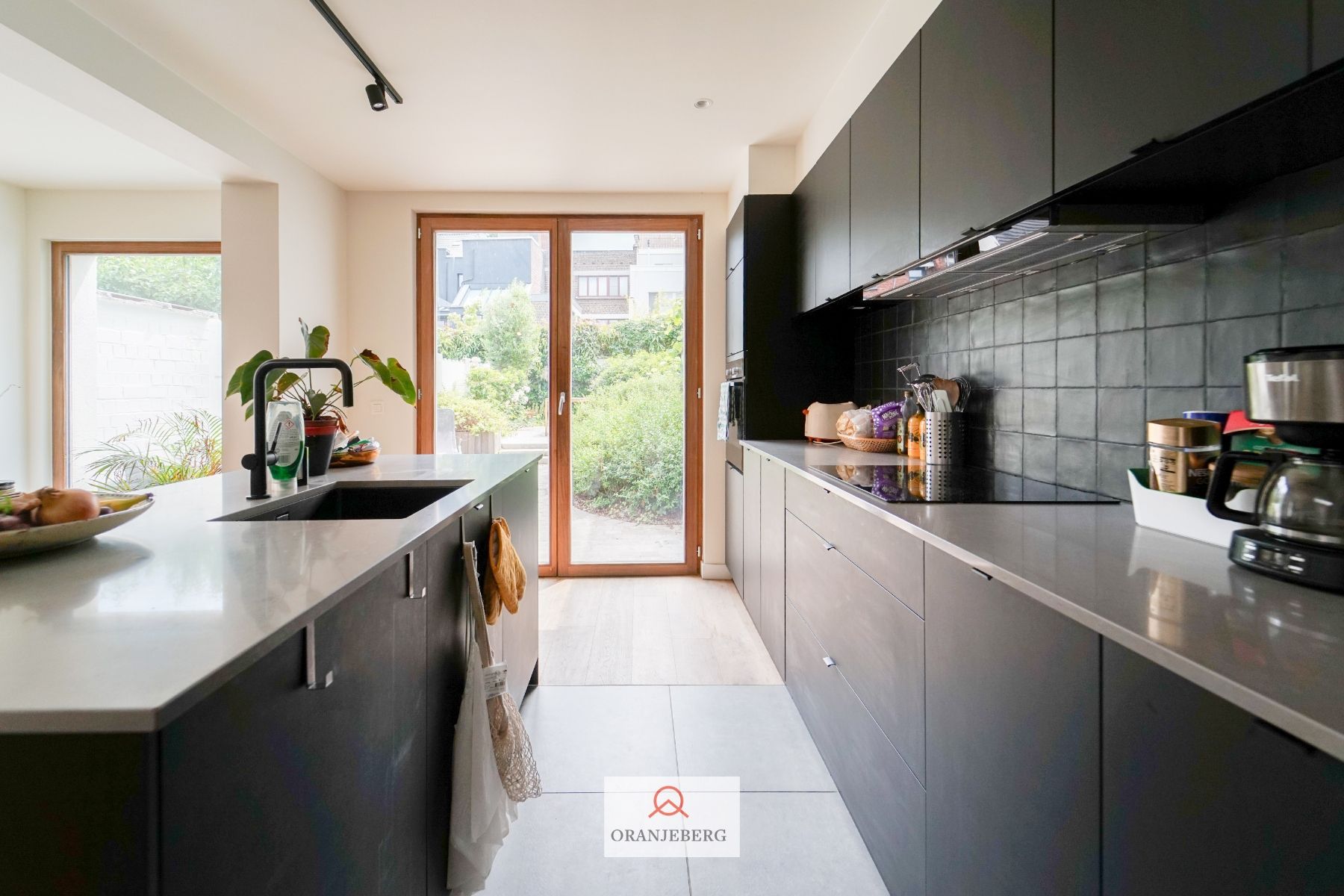 Gerenoveerde herenwoning met 4 slpk's vlakbij Muinkpark foto 8