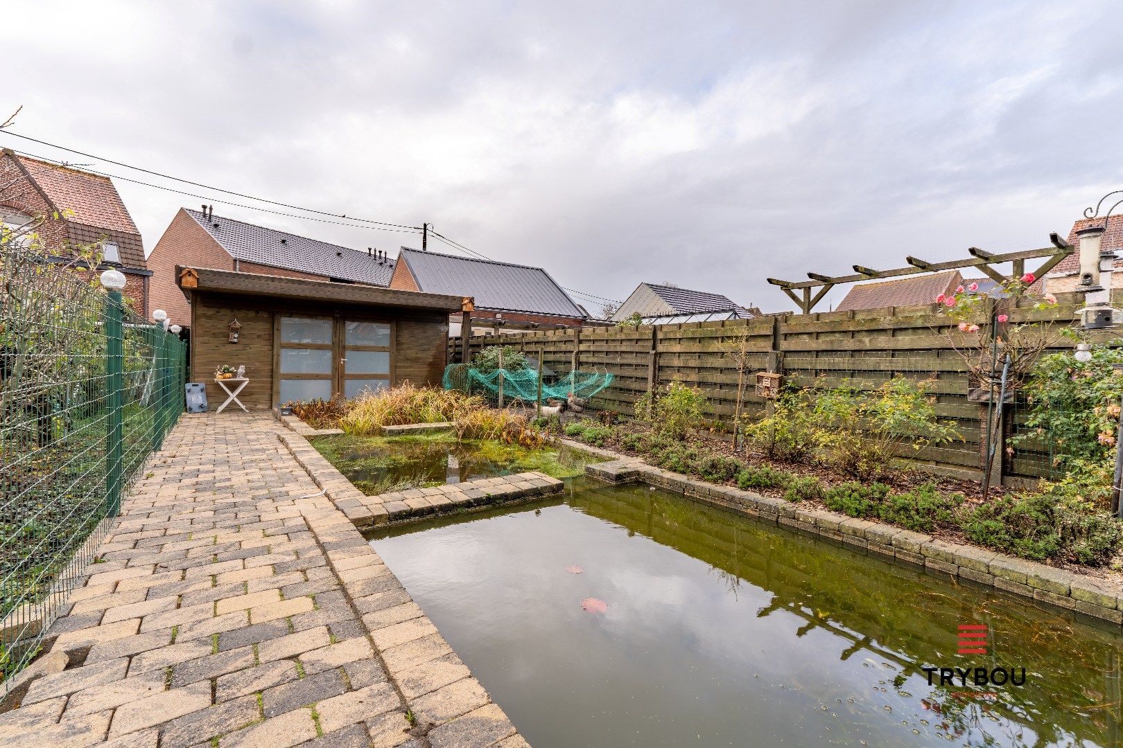 Gezinswoning met tuin, garage én uitweg in hartje Ieper foto 10