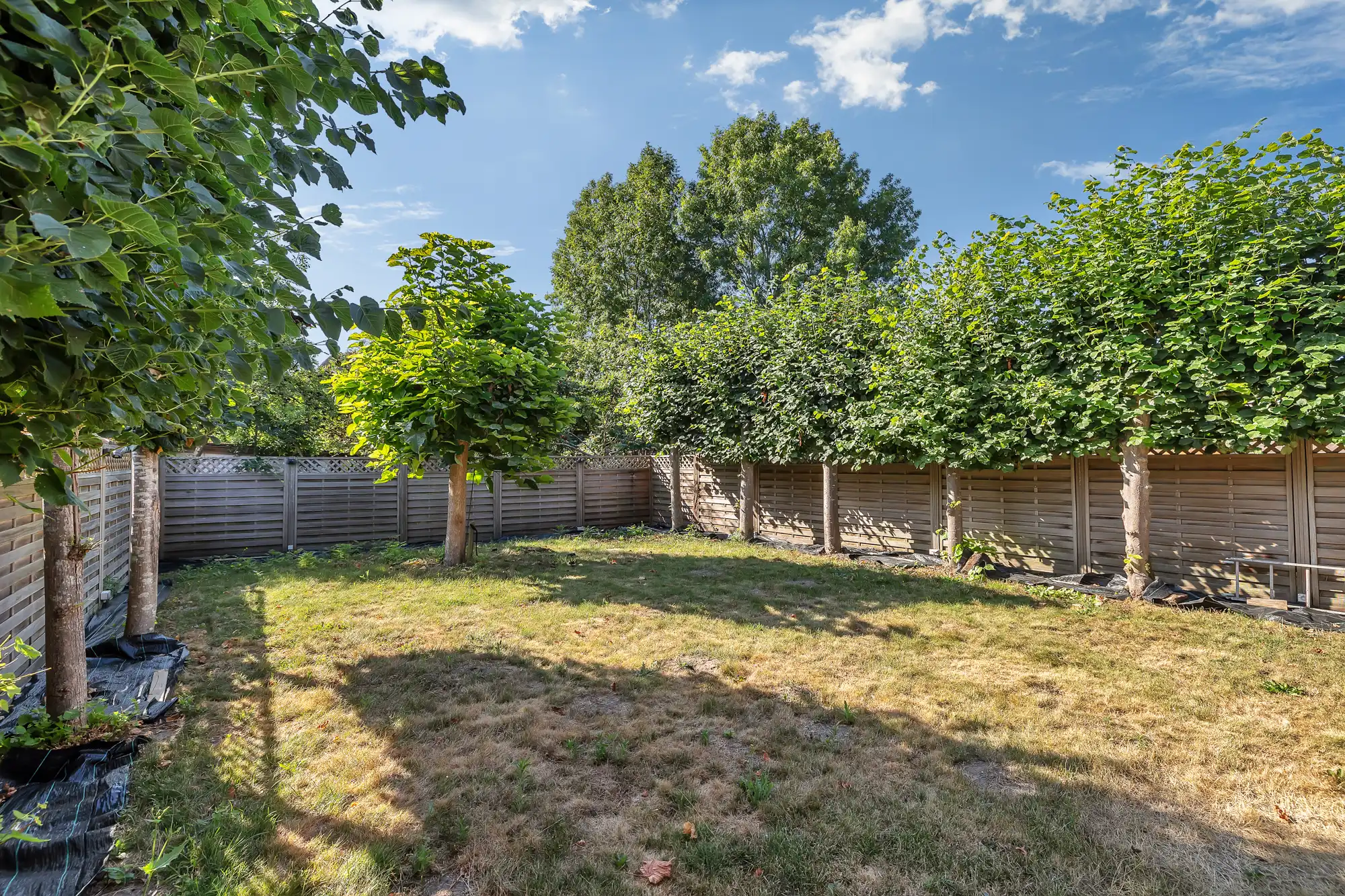 Karaktervolle gezinswoning met 3 slpks, garage en tuin foto 24