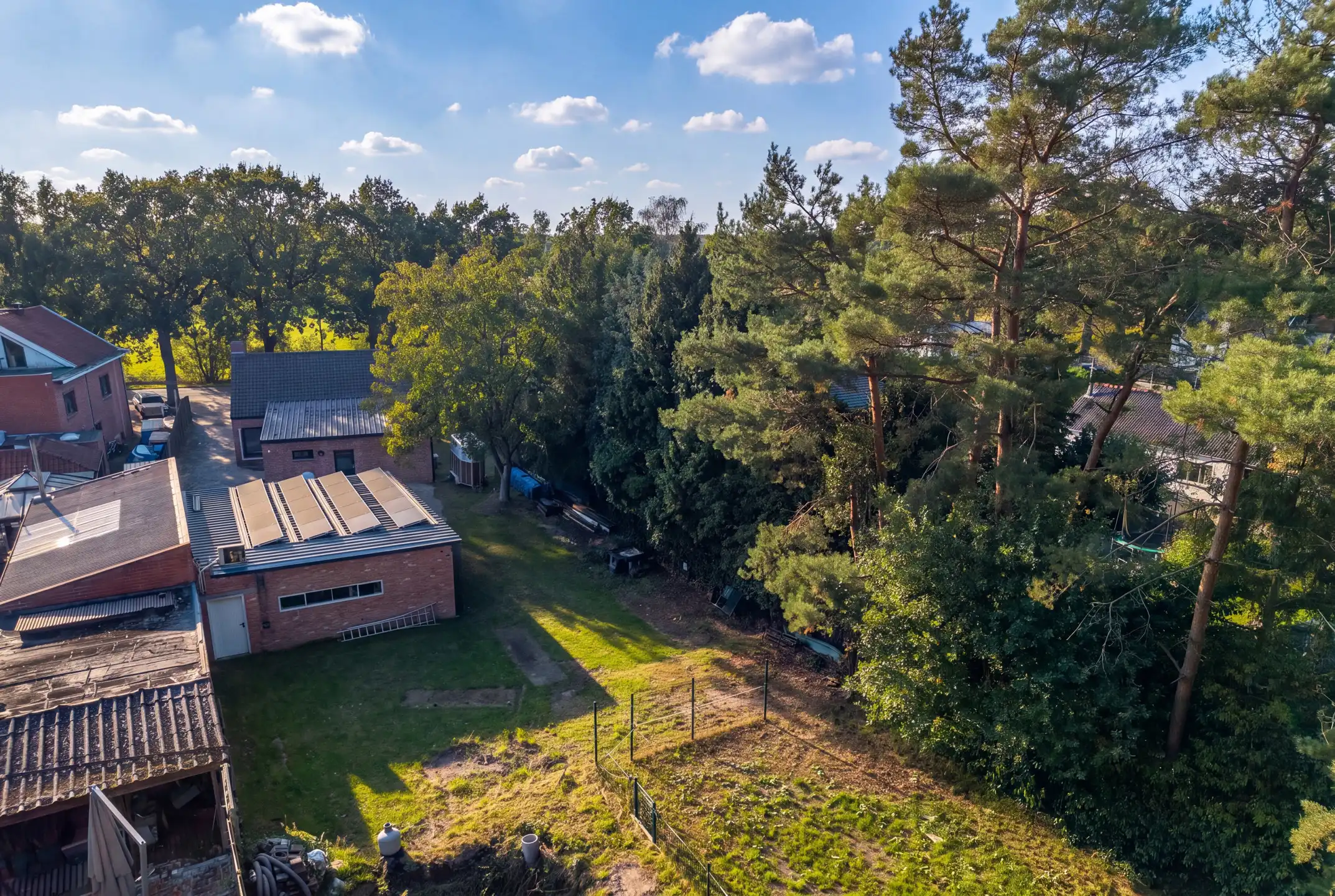 Ger. woning met 3 slpk en grote garage/werkplaats op 1.705 m² foto 54