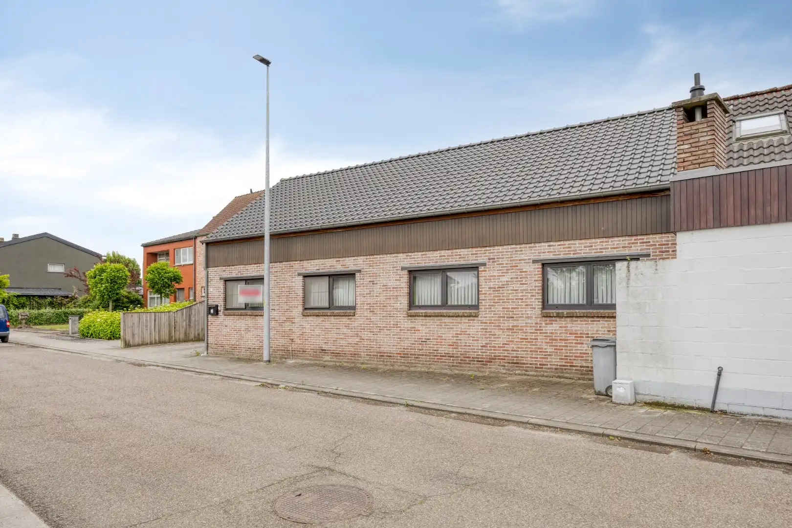 Instapklare woning met 3 slpks, zonnige tuin en vlotte bereikbaarheid !  foto 25