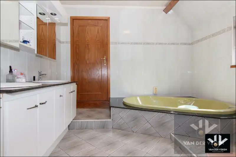 GEZINSWONING MET 3 SLAAPKAMERS foto 12