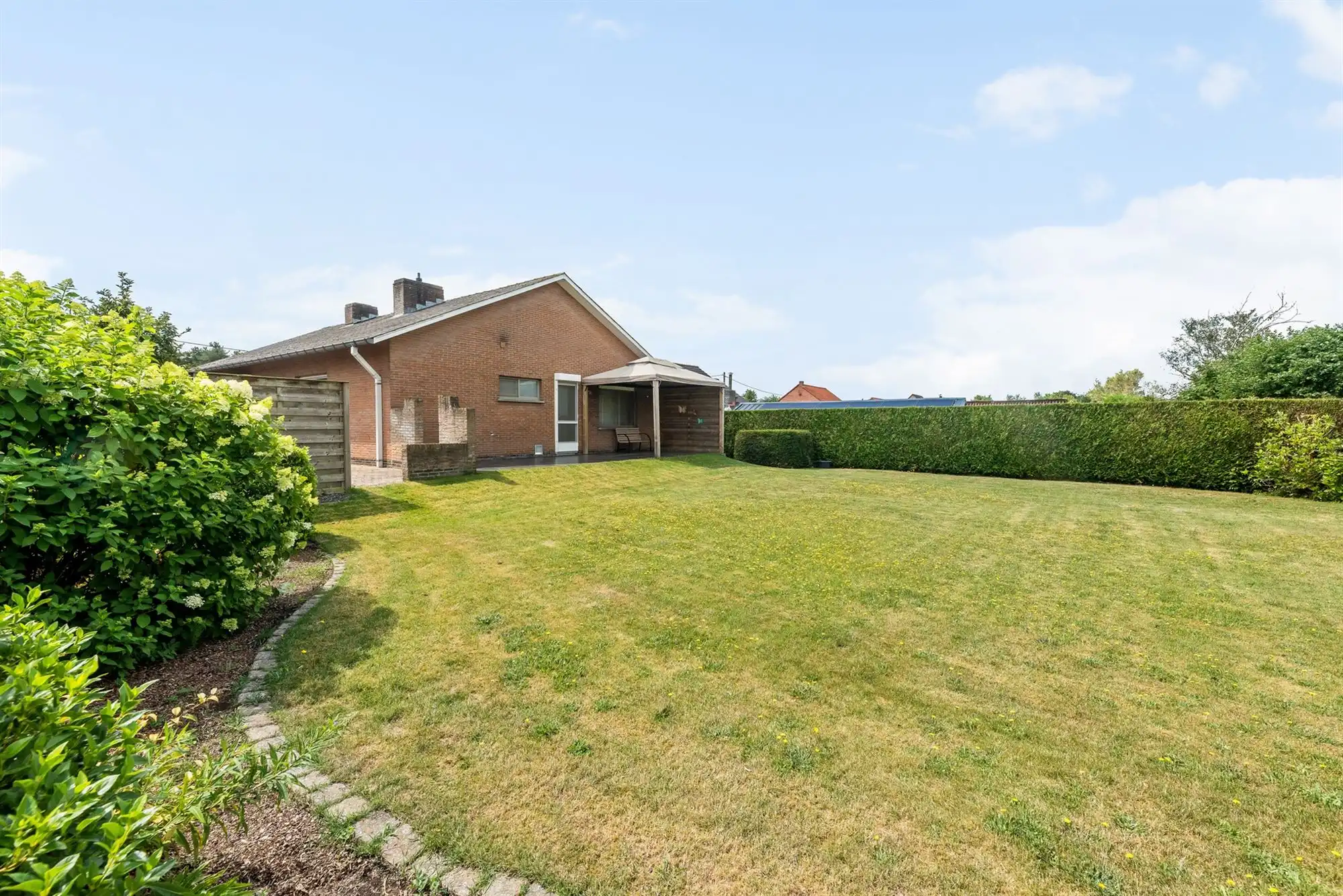 INSTAPKLARE GELIJKVLOERSE WONING OP RUSTIGE LIGGING foto 20