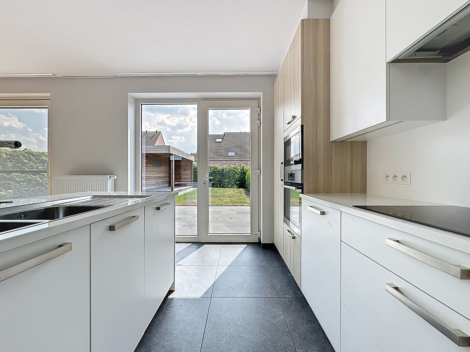 Luxueus afgewerkte driegevel-villa met 5 slaapkamers foto 10