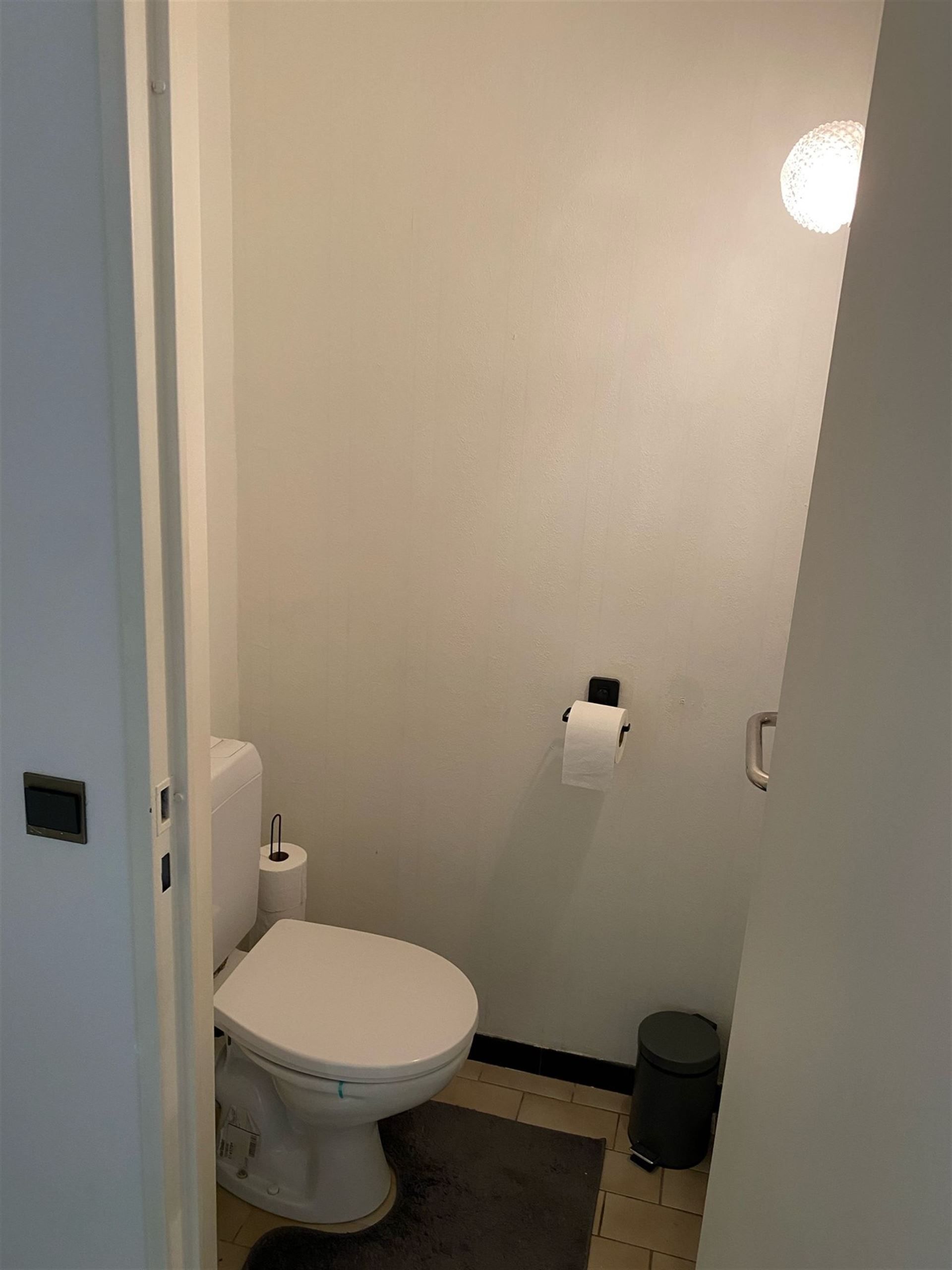 rustig gelegen 2 slpk-appartement met terras en garage foto 4