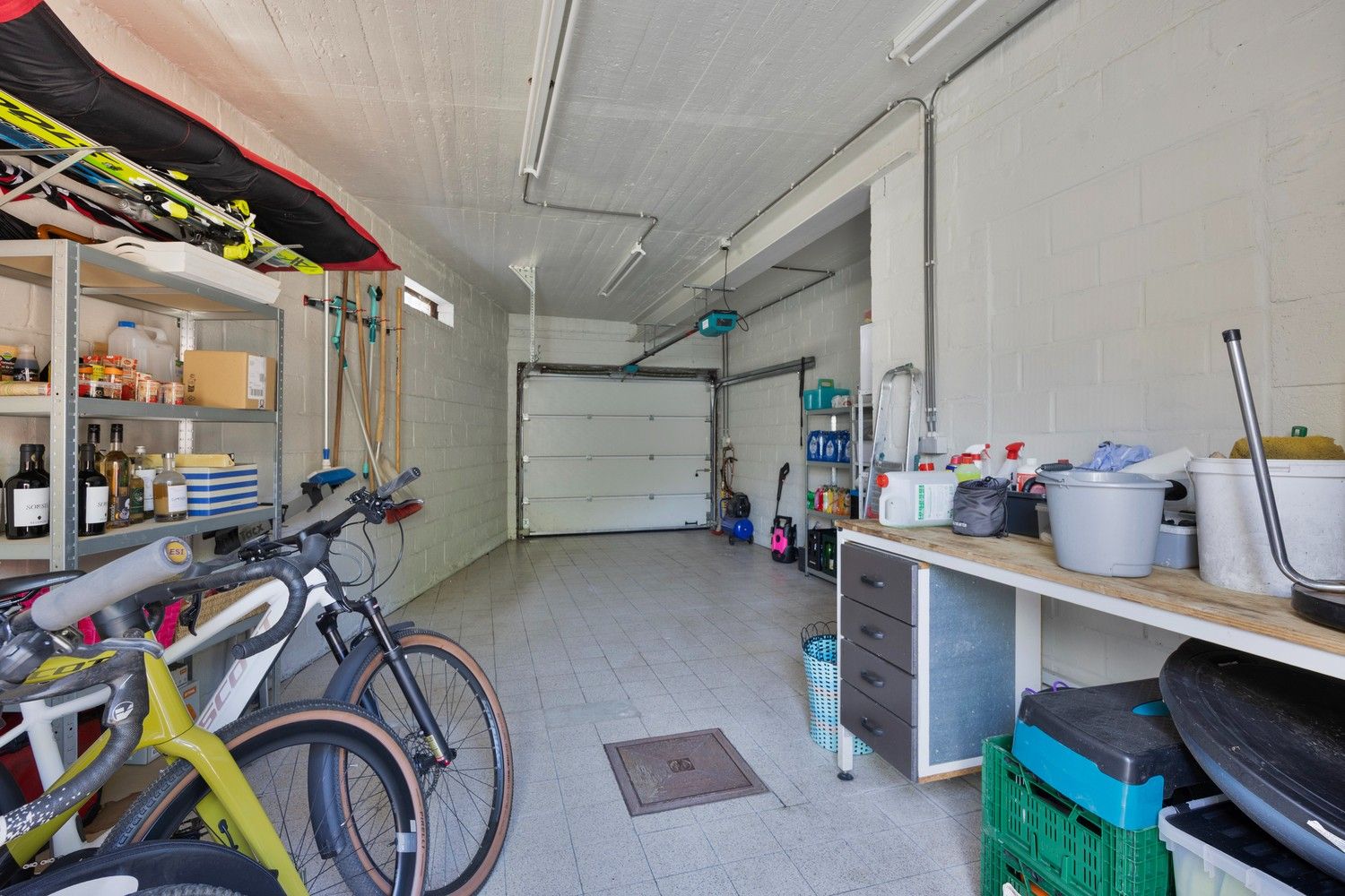 Stijlvol wonen in As: ruime, instapklare woning met tuin en garage foto 40