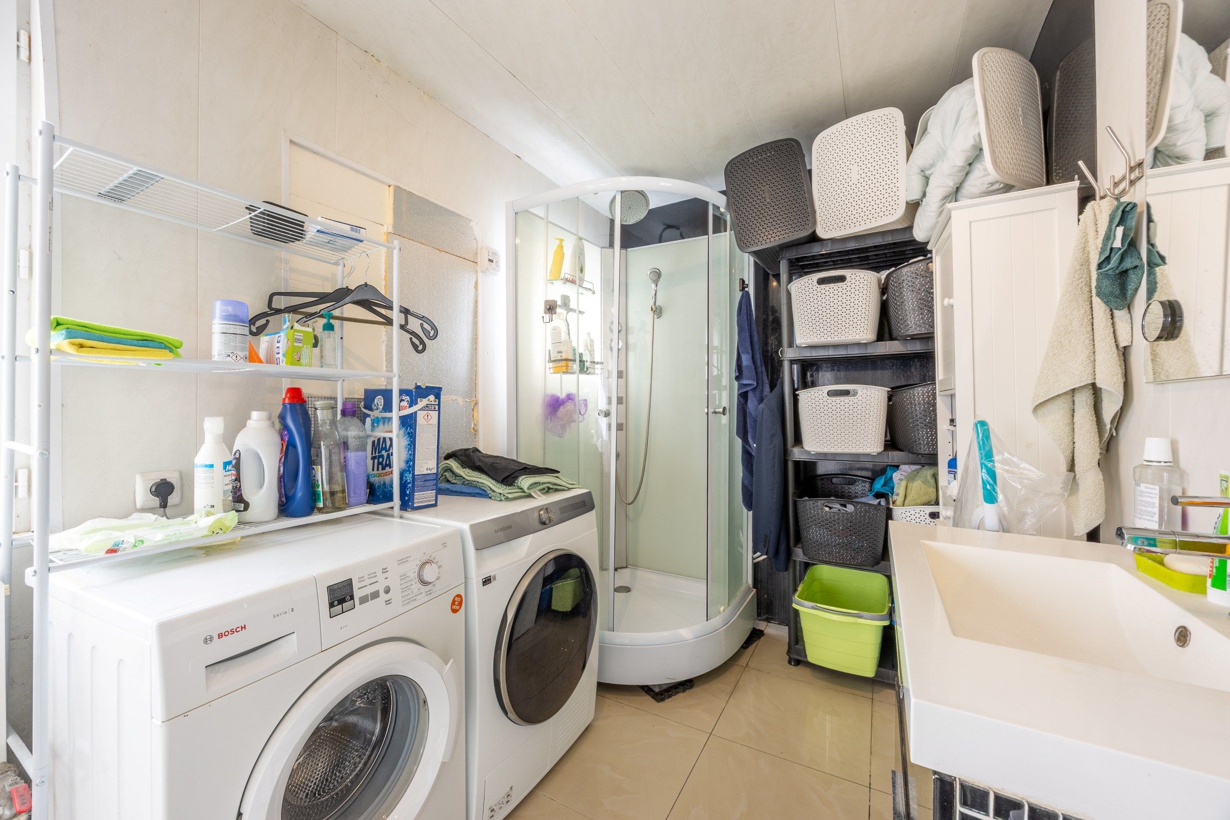 Ideale starterswoning met 4 slaapkamers foto 7