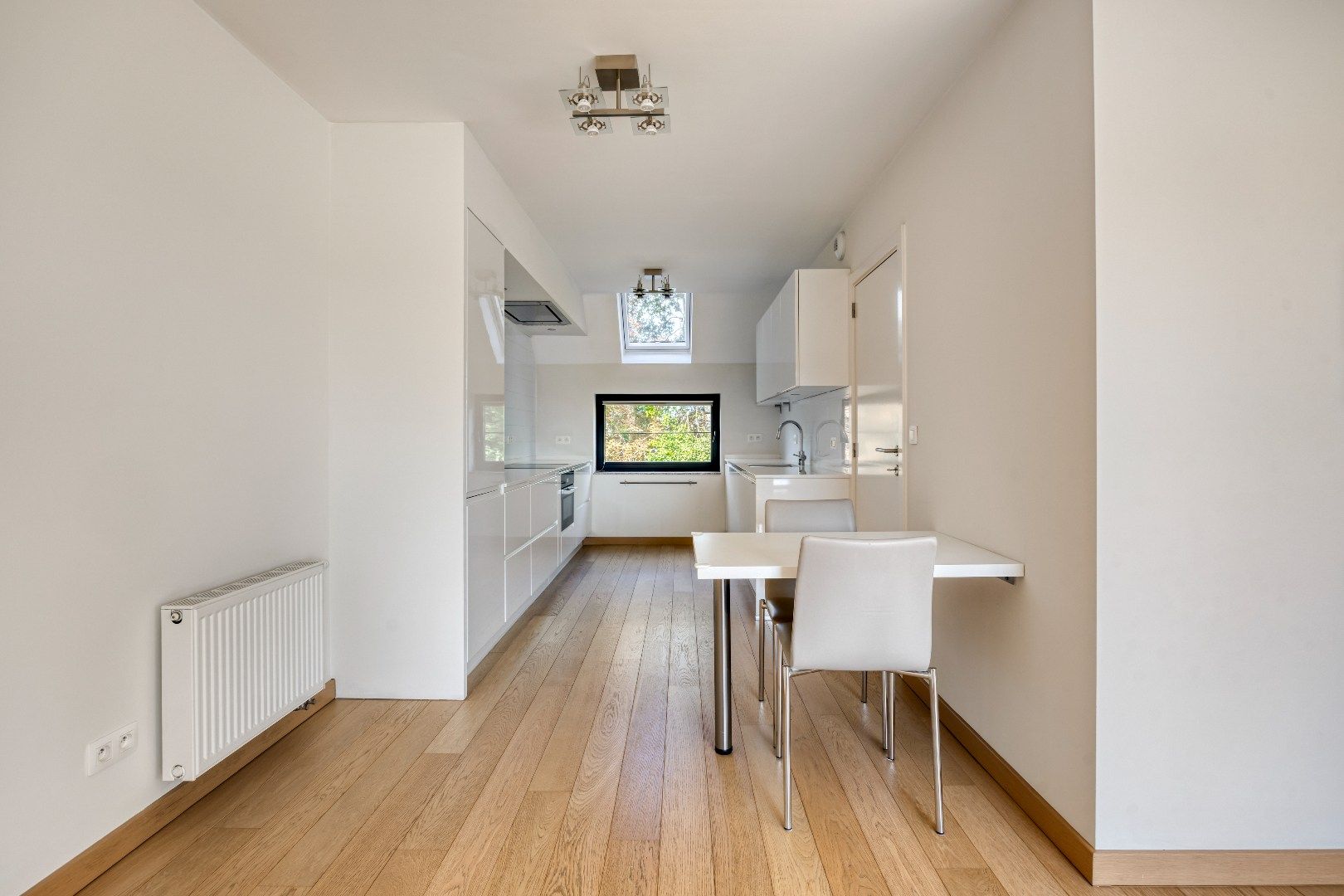 Energiezuinige duplex (140m²) te huur, 3 slpks, terras, autostaanplaats en berging foto 11