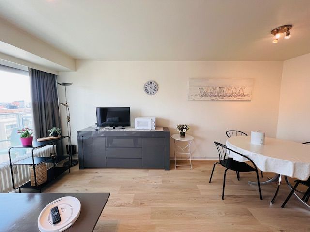Zonnige, volledig gerenoveerde studio foto 8