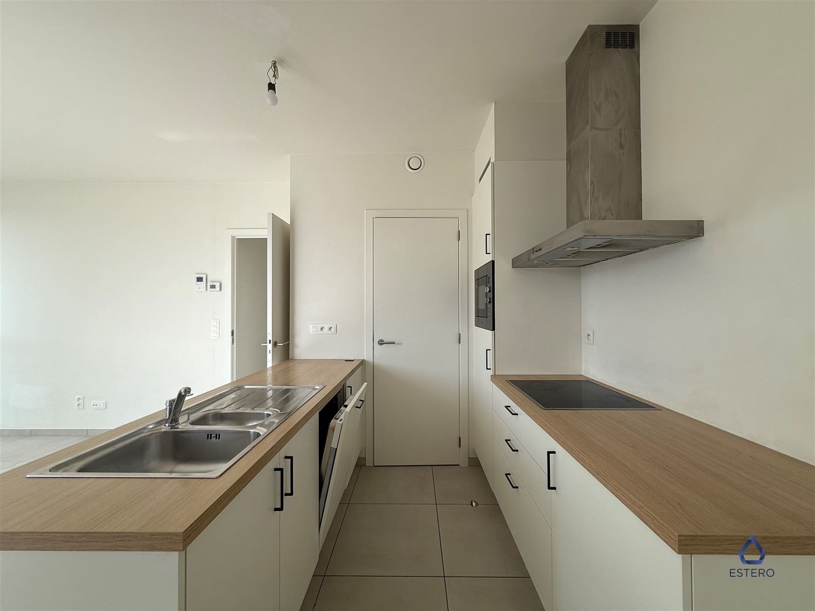 Mooi afgewerkt nieuwbouwappartement met 2 slaapkamers foto 6