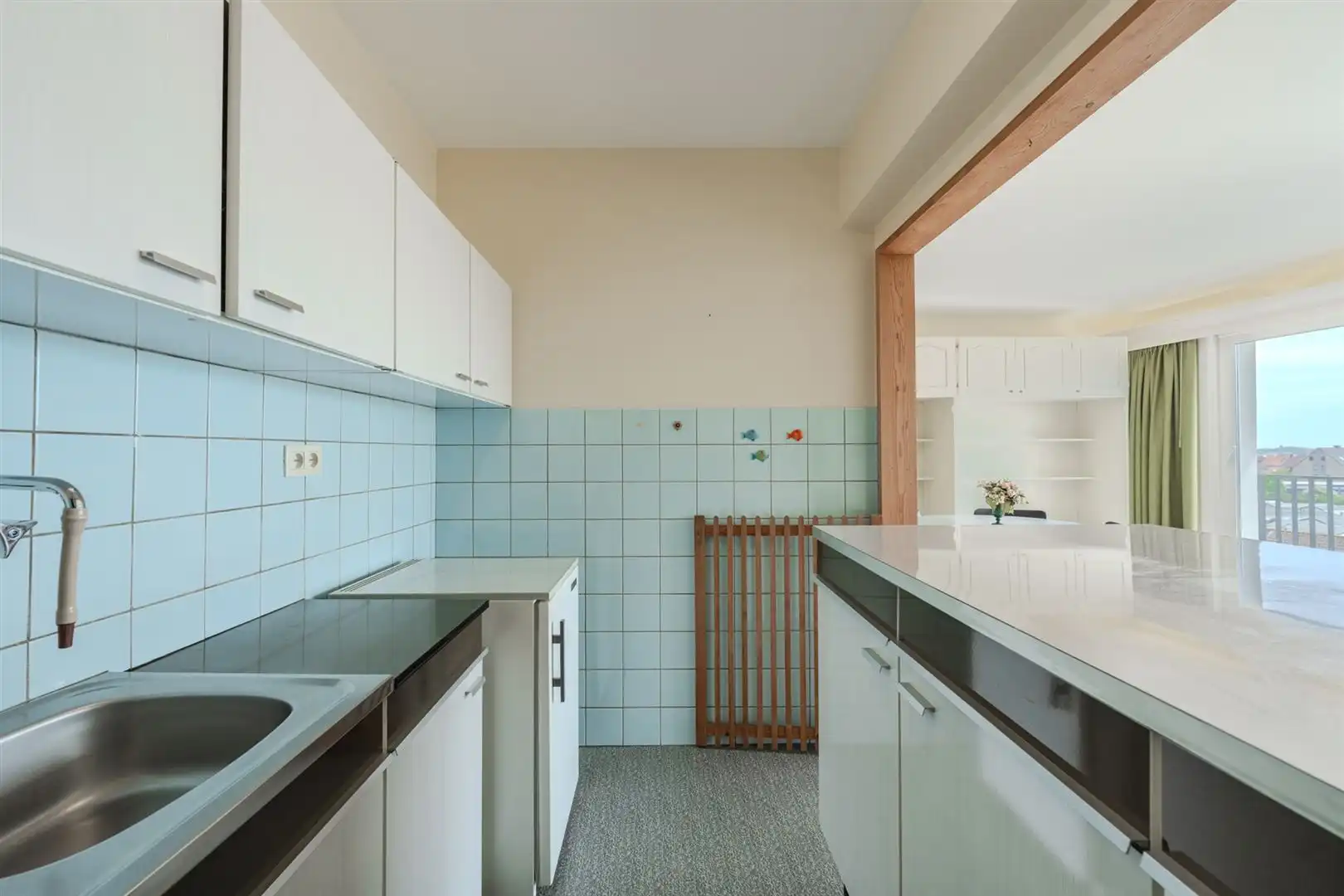 Zonnige studio met open zicht foto 11