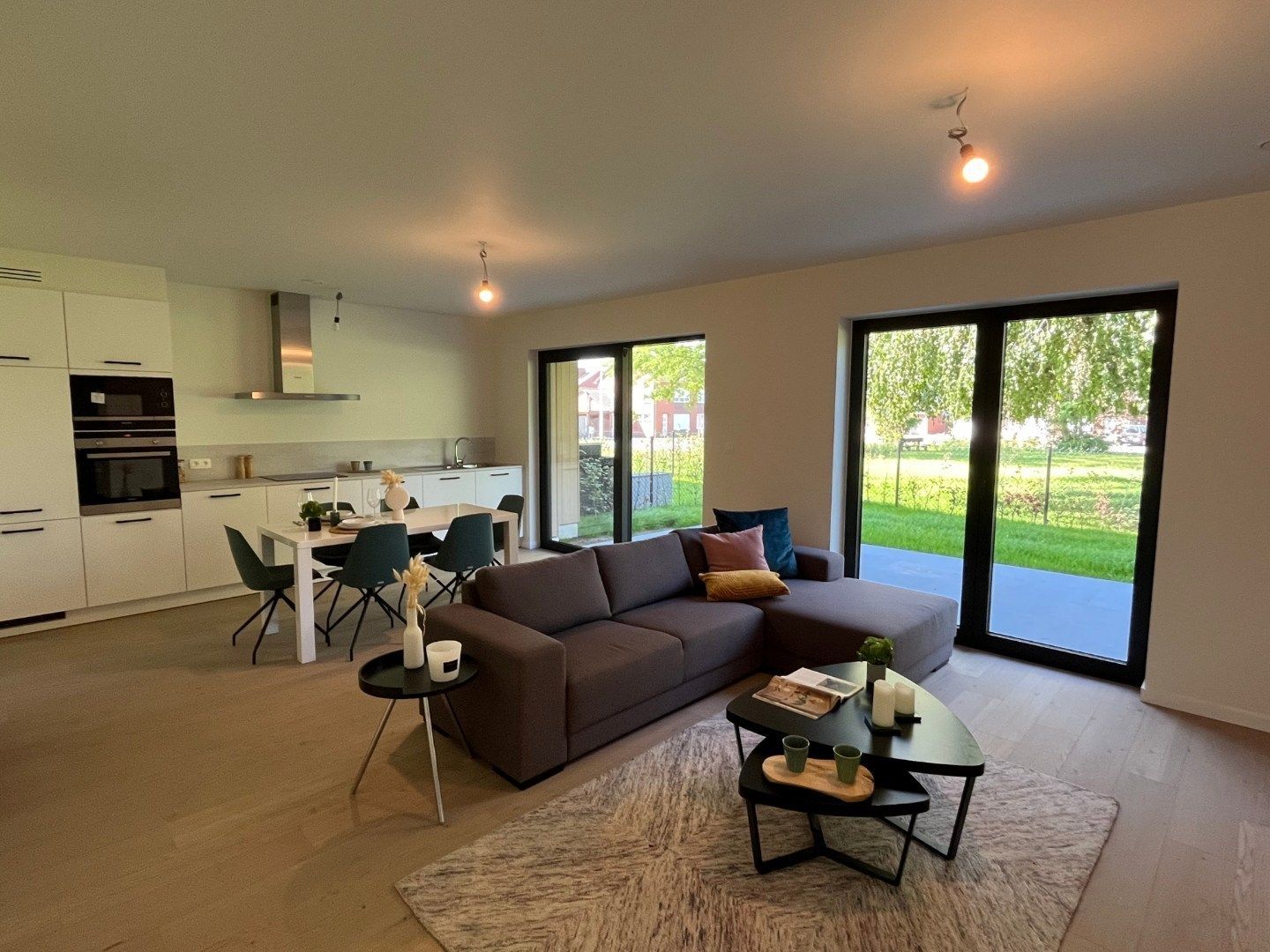 Gelijkvloers 2-slpk appartement foto 2